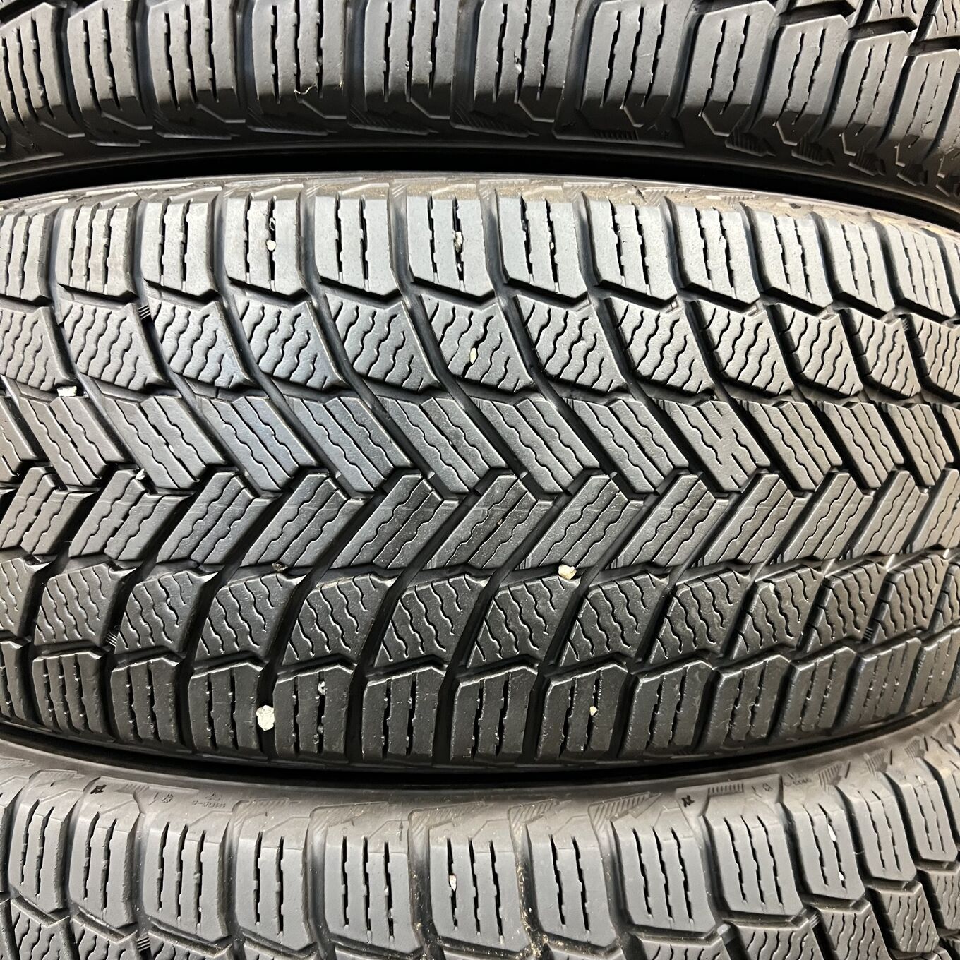Michelin X-ICE SNOW SUV 225/65 R17, фото 2
