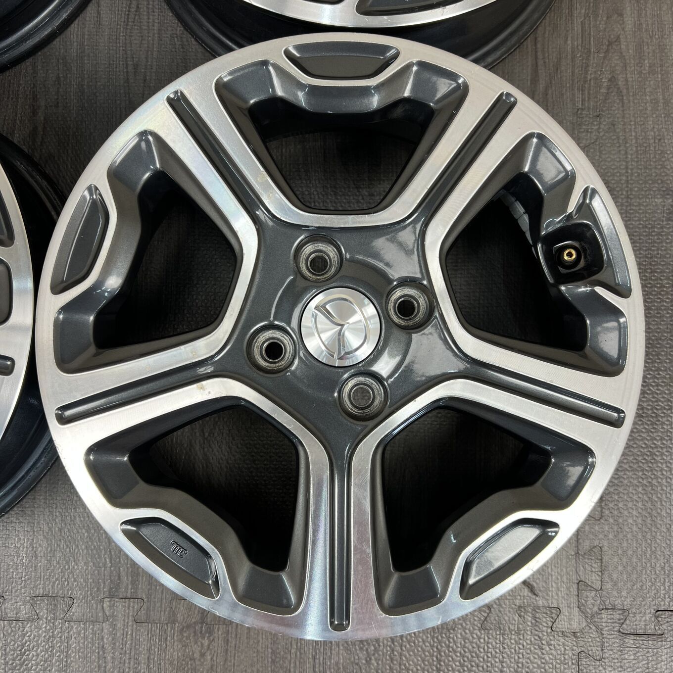 FLAIR R15 4.5J ET45 4x100, фото 2