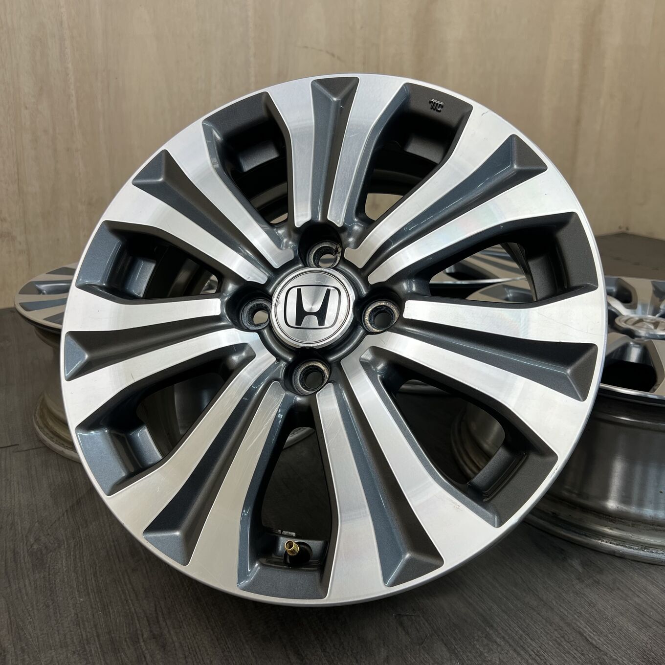 FREED R15 5.5J ET50 4x100, фото 6