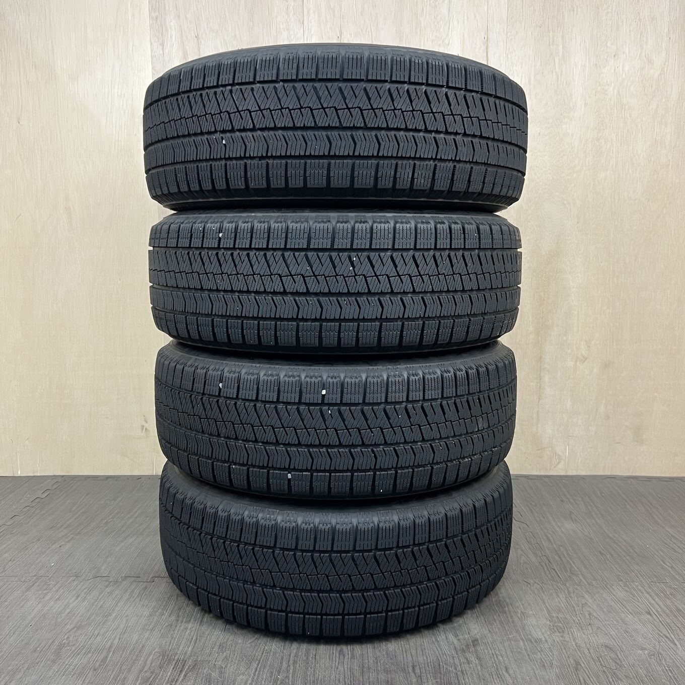 Bridgestone BLIZZAK VRX2 225/60 R17, фото 5
