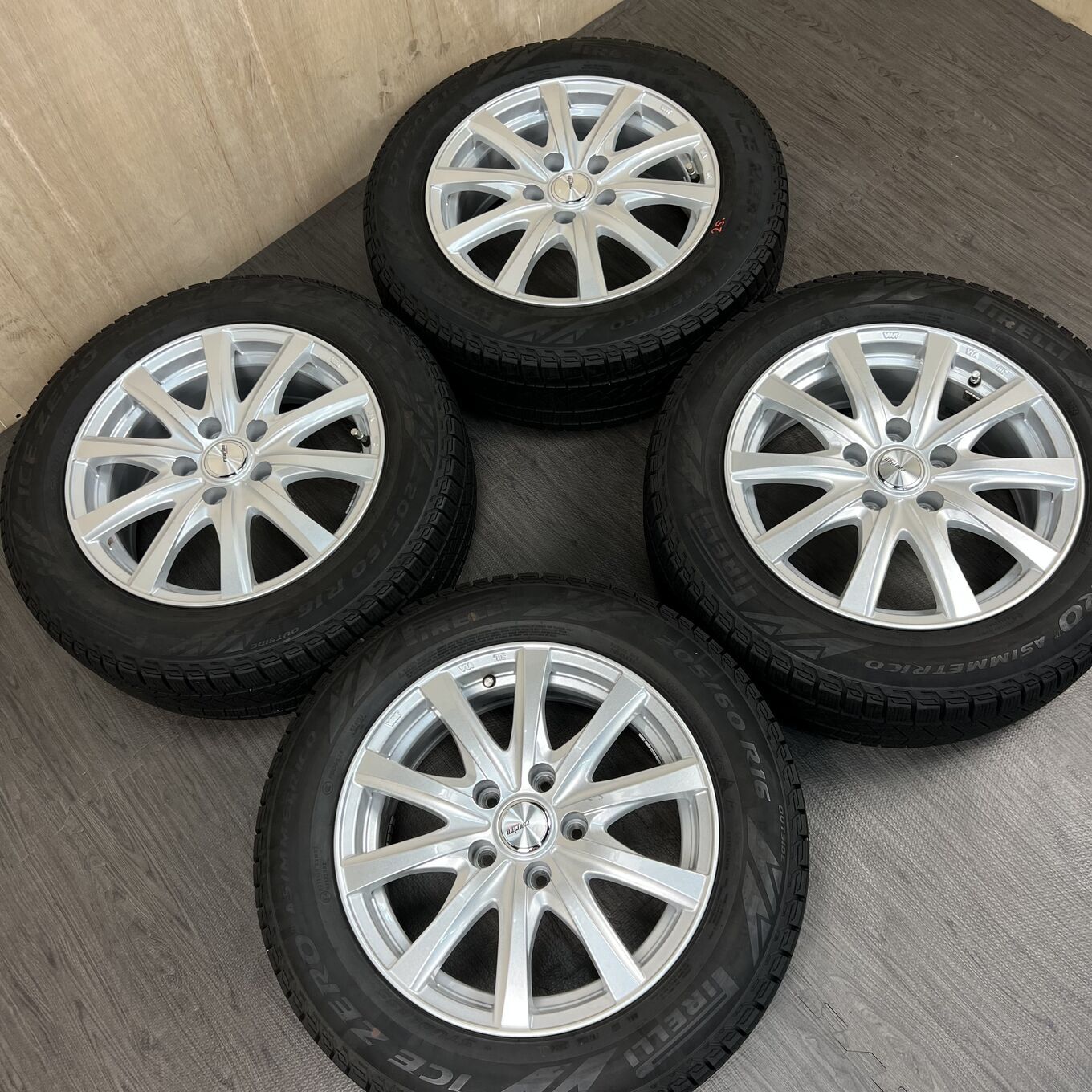 Pirelli RAVRION RS01 205/60 R16, фото 6