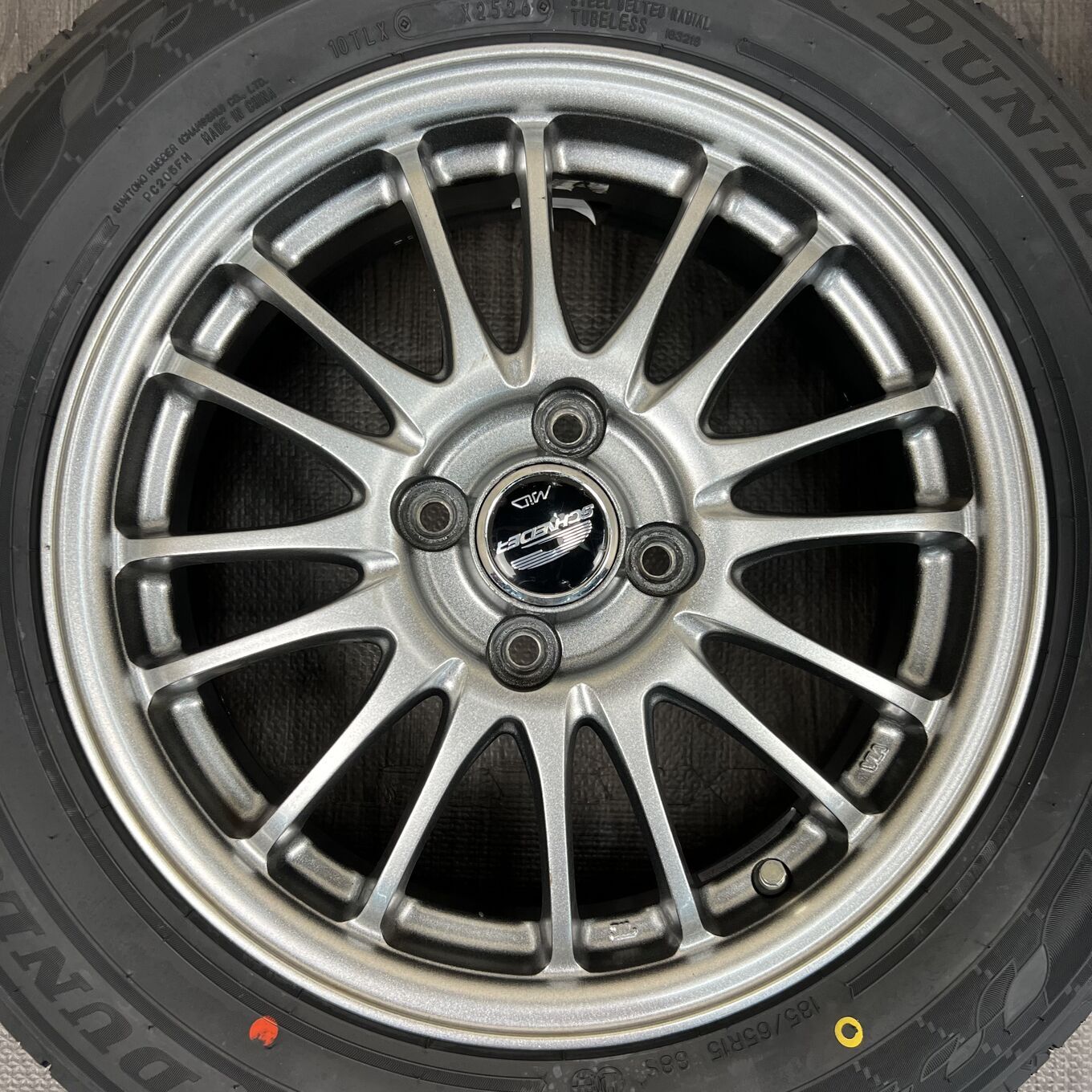 R15 5.5J ET28 4x100 SCHNEIDER — 23 800 ¥/комплект