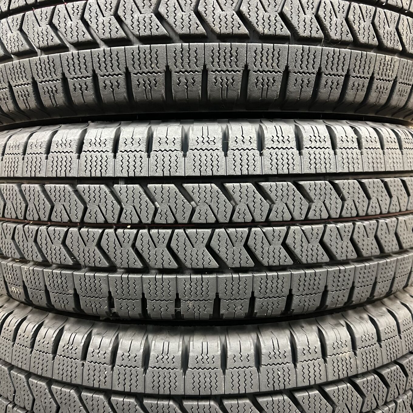 Bridgestone BLIZZAK W989 215/70 R15, фото 3