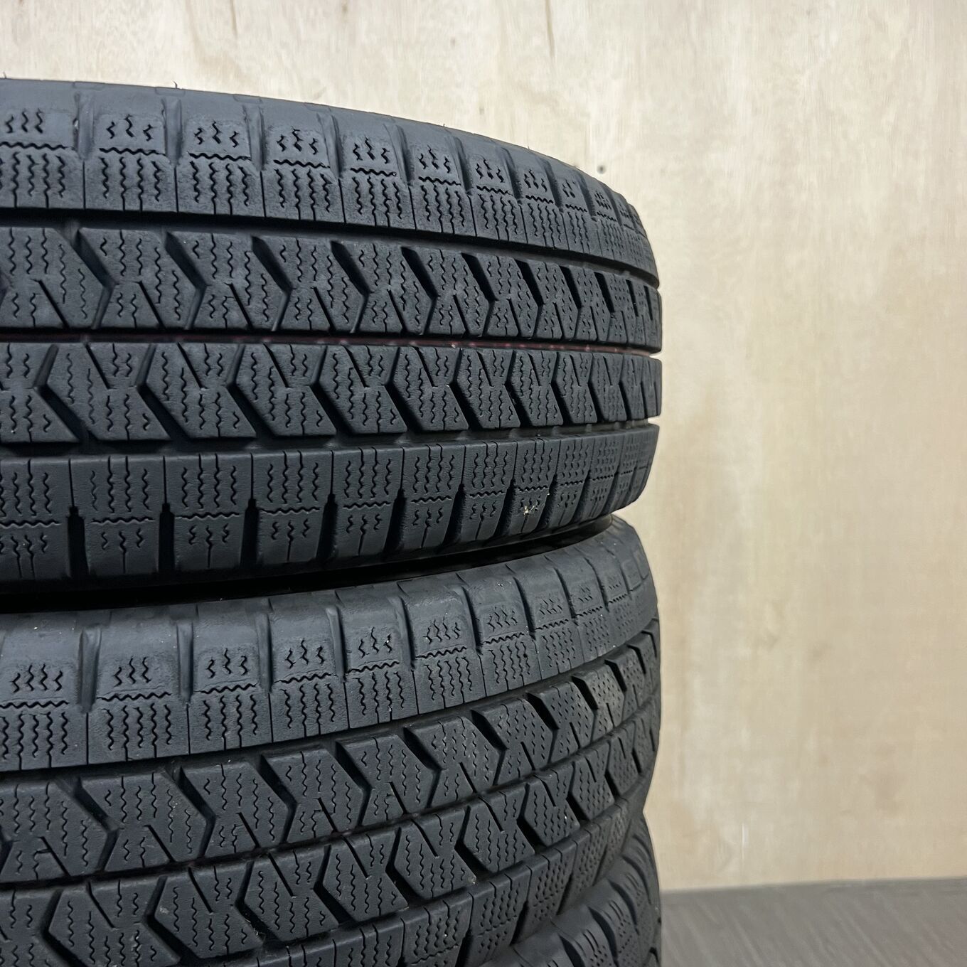 Bridgestone BLIZZAK W989 215/70 R15, фото 6