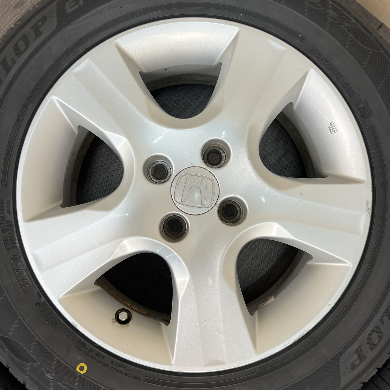FIT R15 5.5J ET45 4x100, фото 3