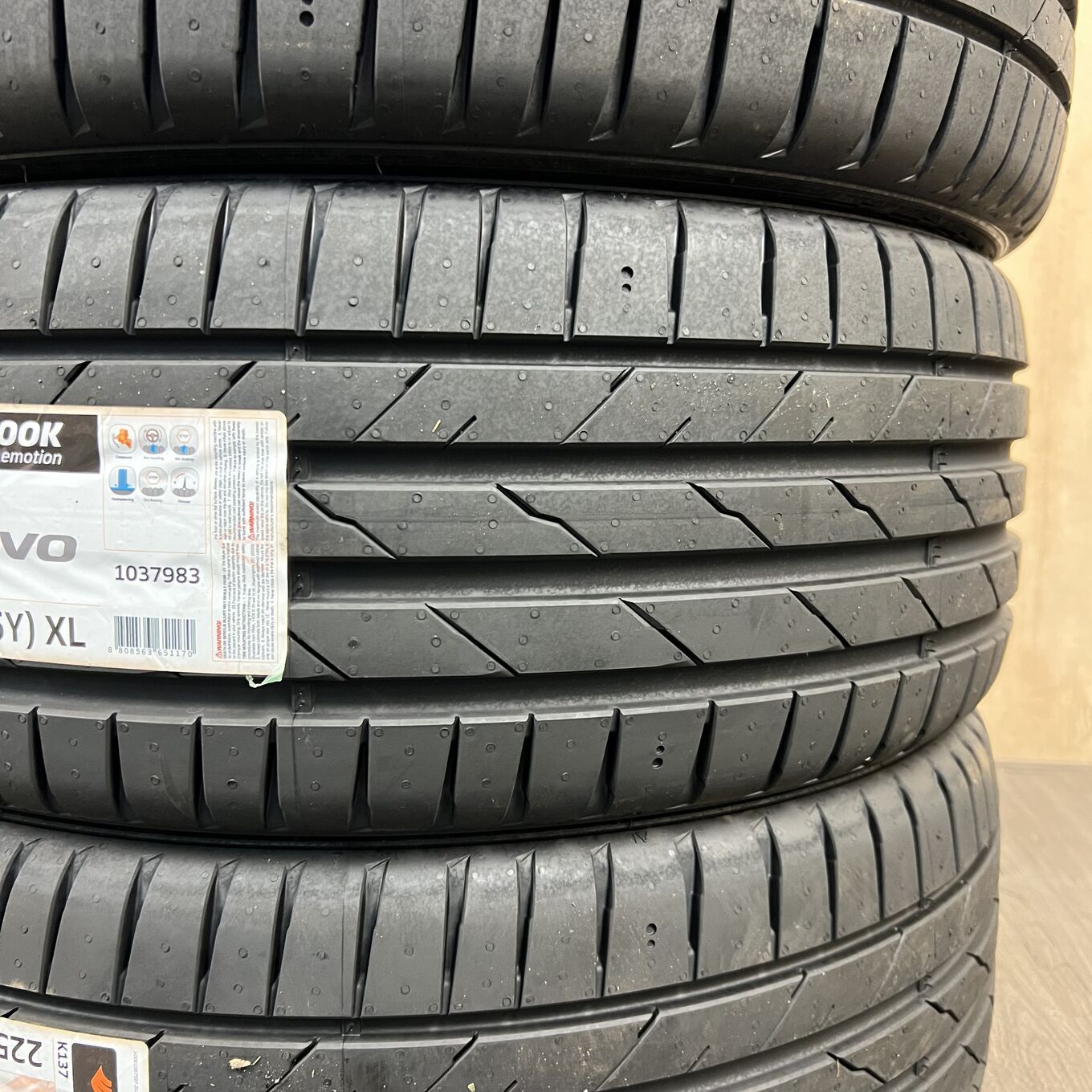 Hankook VENTUS EVO K137 225/45 R18, фото 3