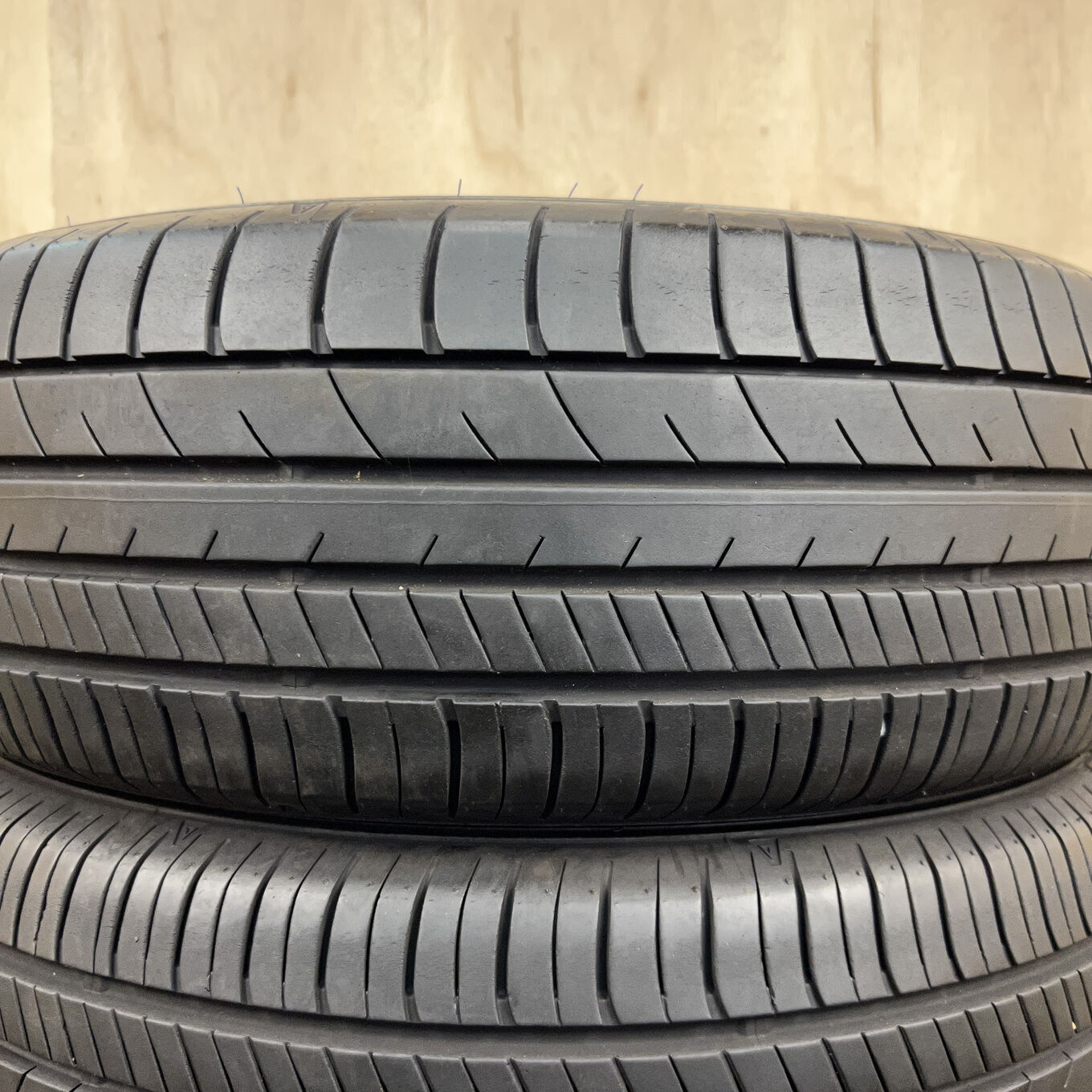 205/60 R16 Goodyear EFFICIENTGRIP RVF02 — 17 000 ¥/комплект