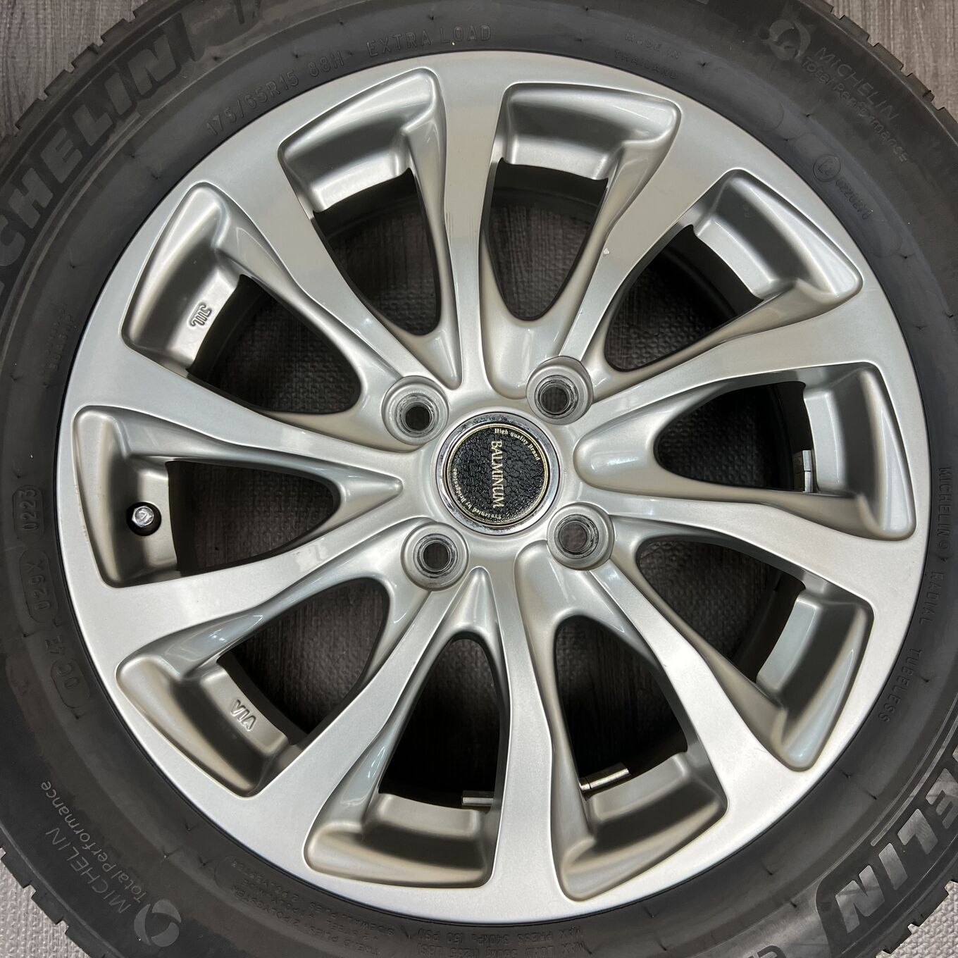 Bridgestone BALMINUM TR-10 R15 5.5J ET50 4x100, фото 2