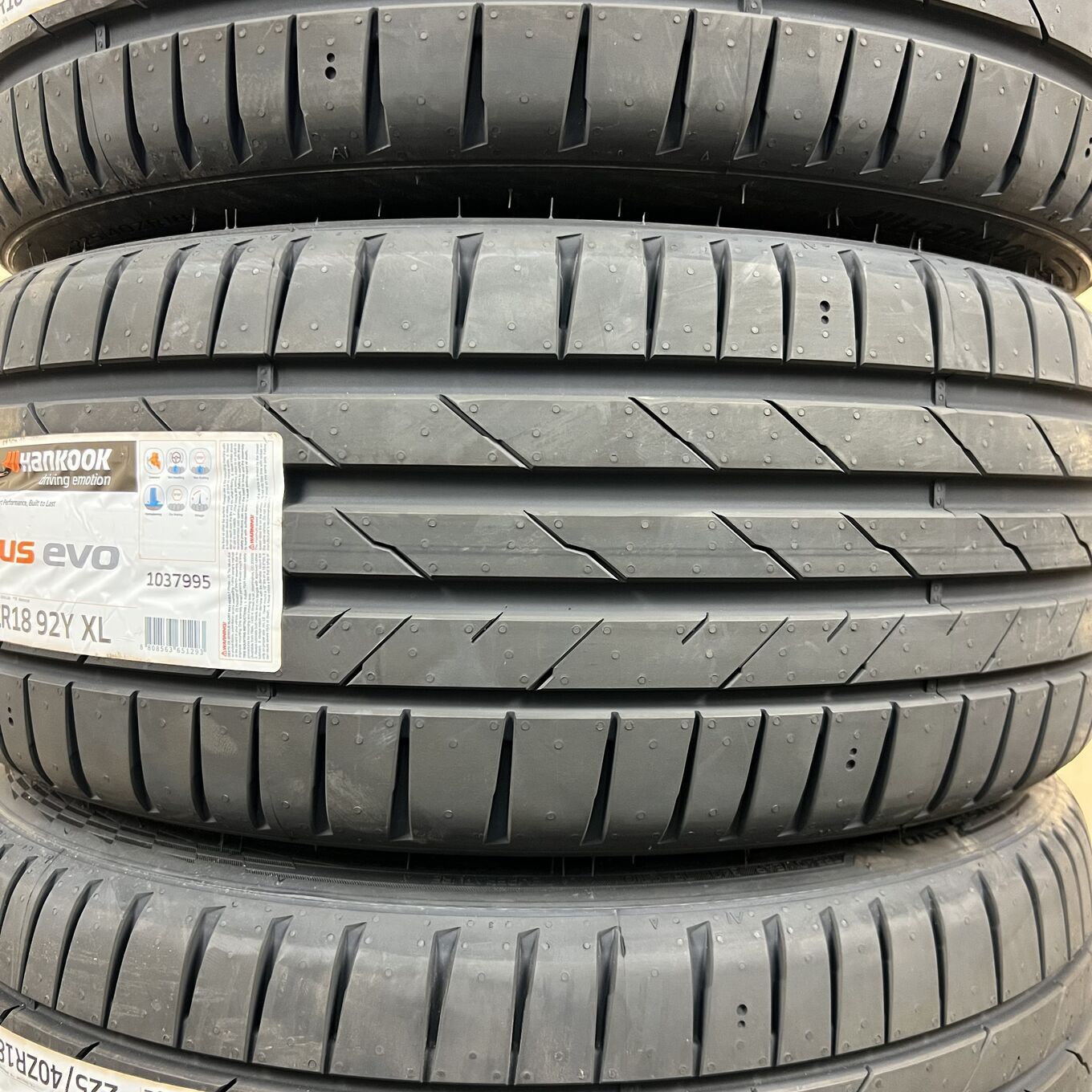 Hankook VENTUS EVO K137 225/40 R18, фото 2
