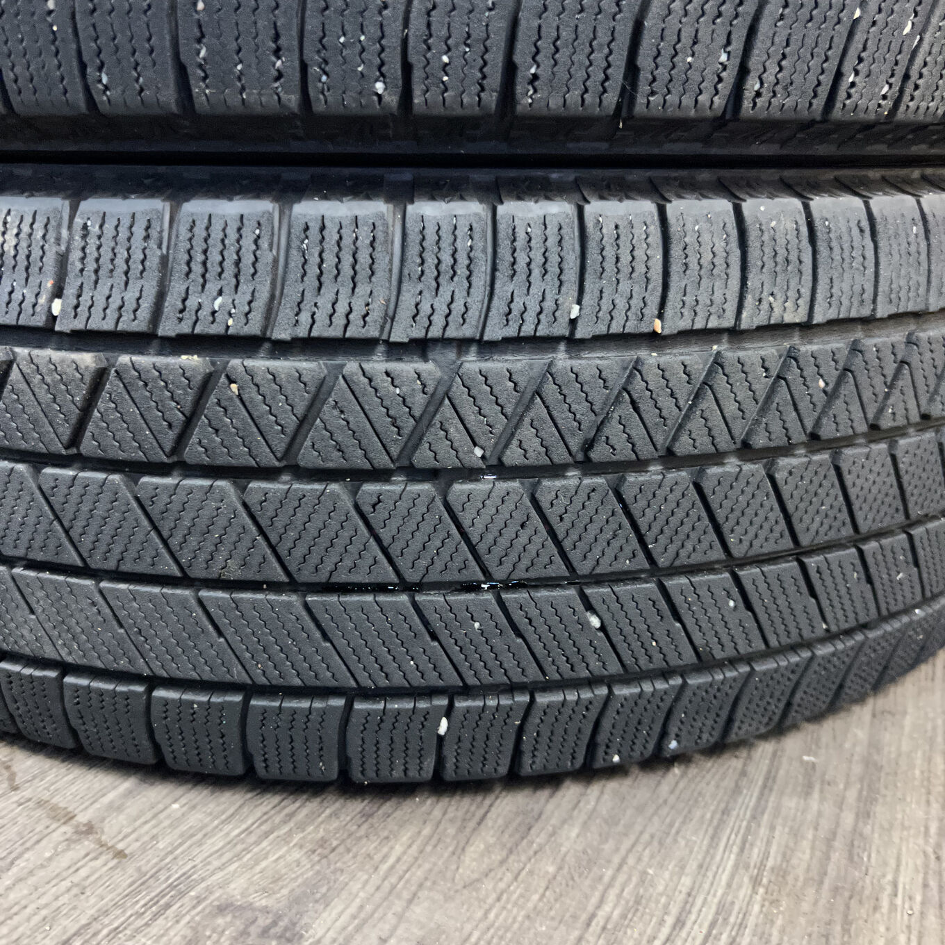Bridgestone BLIZZAK VRX3 215/65 R16, фото 4