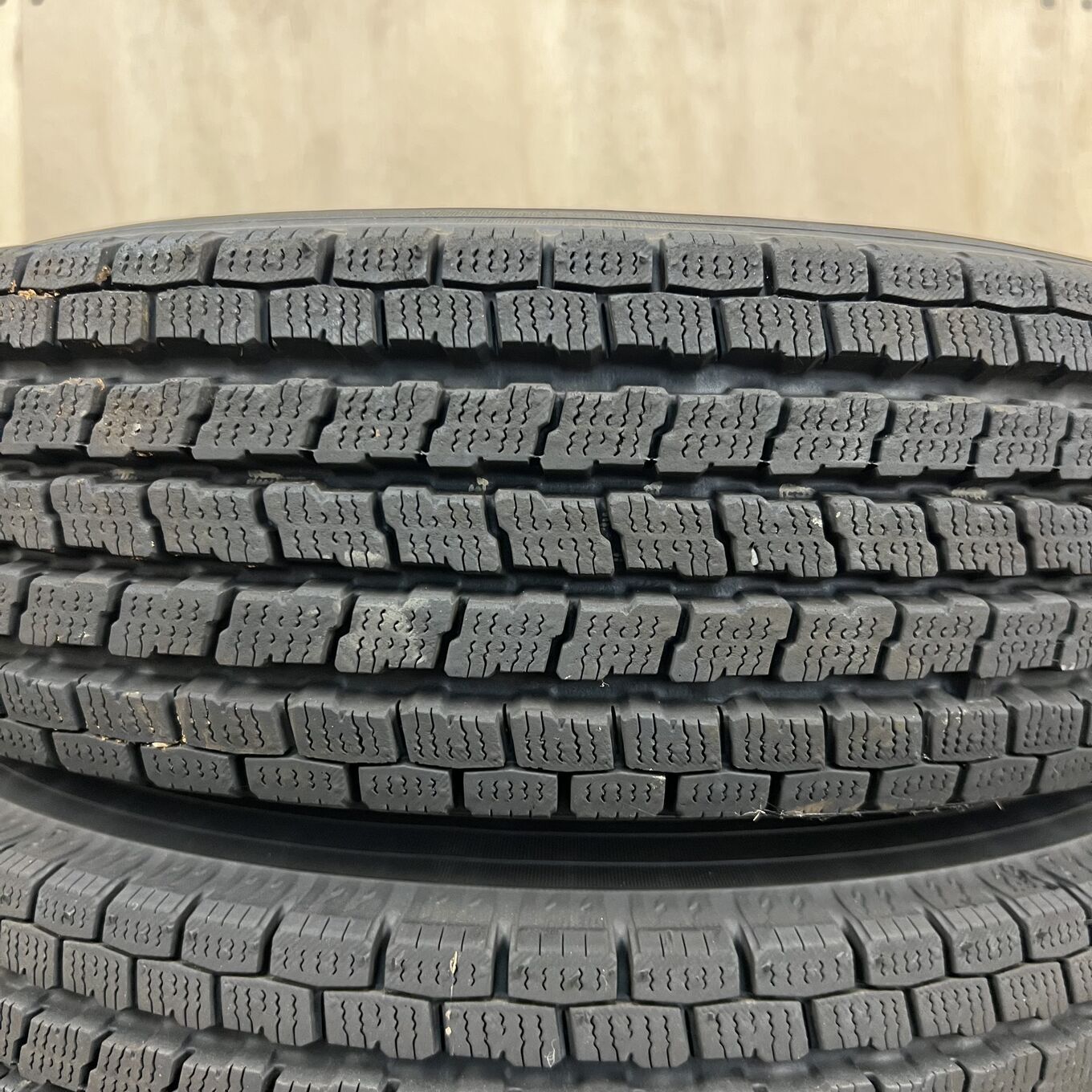 145/80 R12 Yokohama ICE GUARD IG91 — 14 500 ¥/комплект