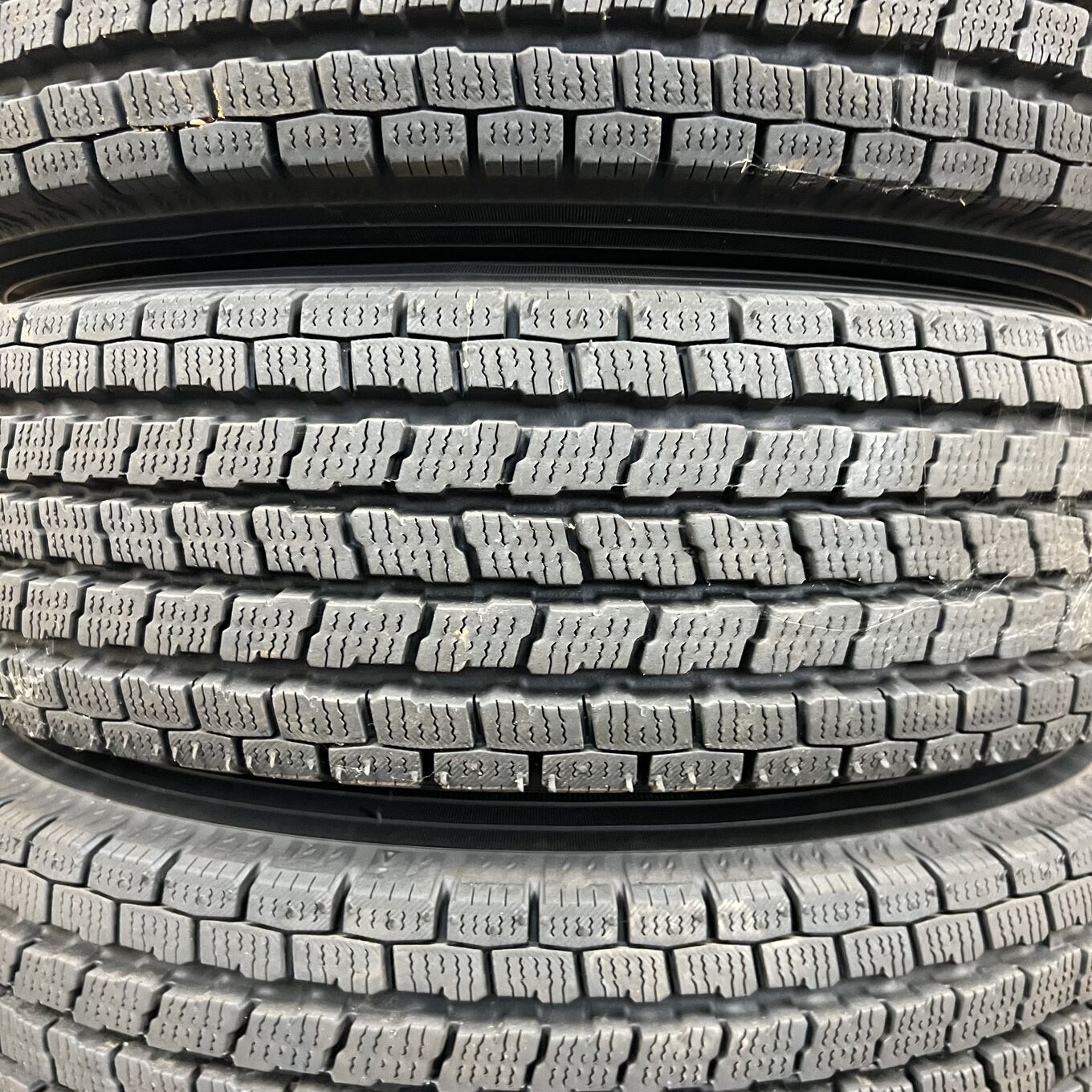 Yokohama ICE GUARD IG91 145/80 R12, фото 2
