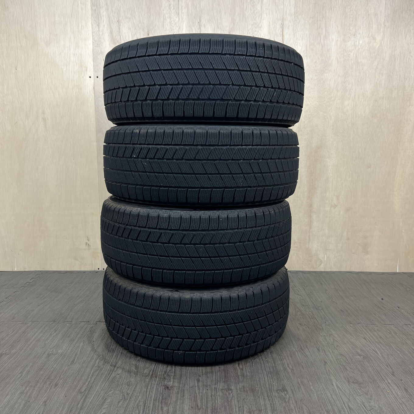 Bridgestone BLIZZAK VRX3 215/50 R17, фото 5