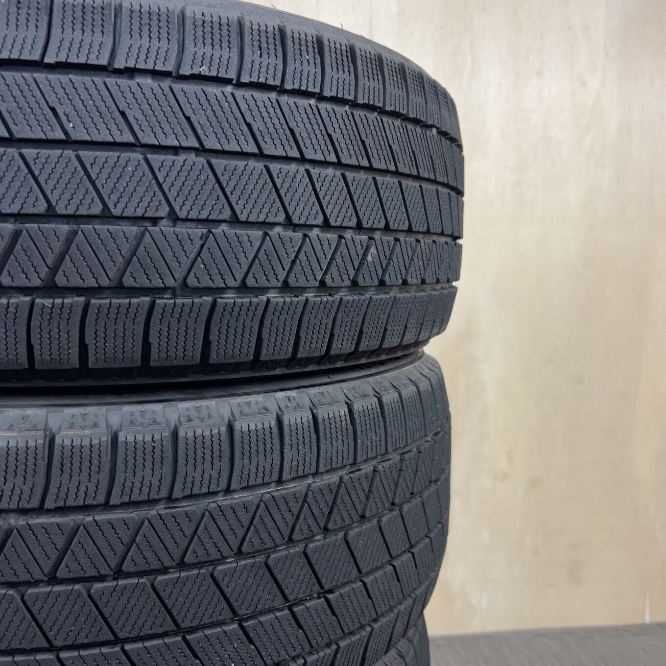 Bridgestone BLIZZAK VRX3 215/50 R17, фото 6
