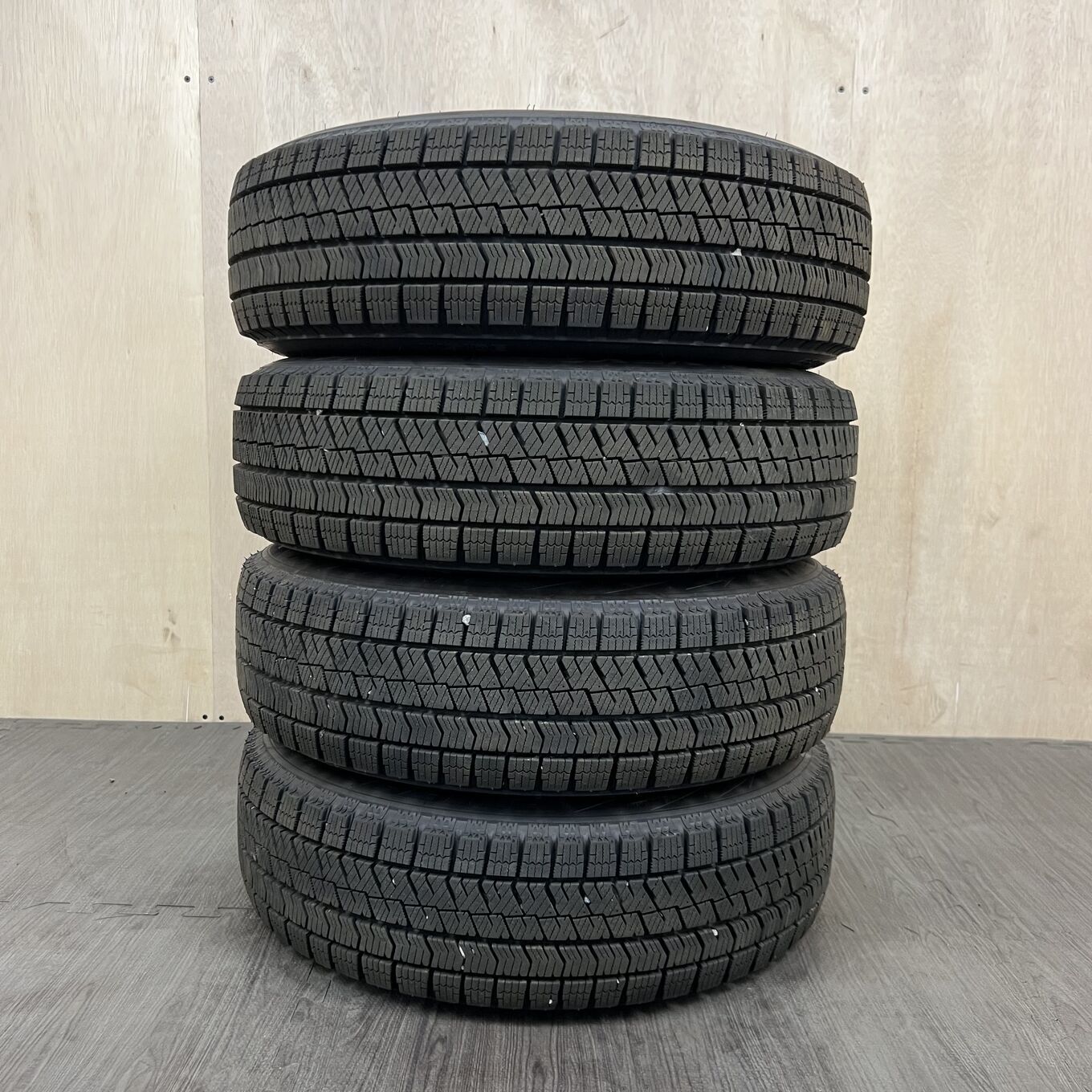 Bridgestone BLIZZAK VRX2 165/70 R14, фото 5