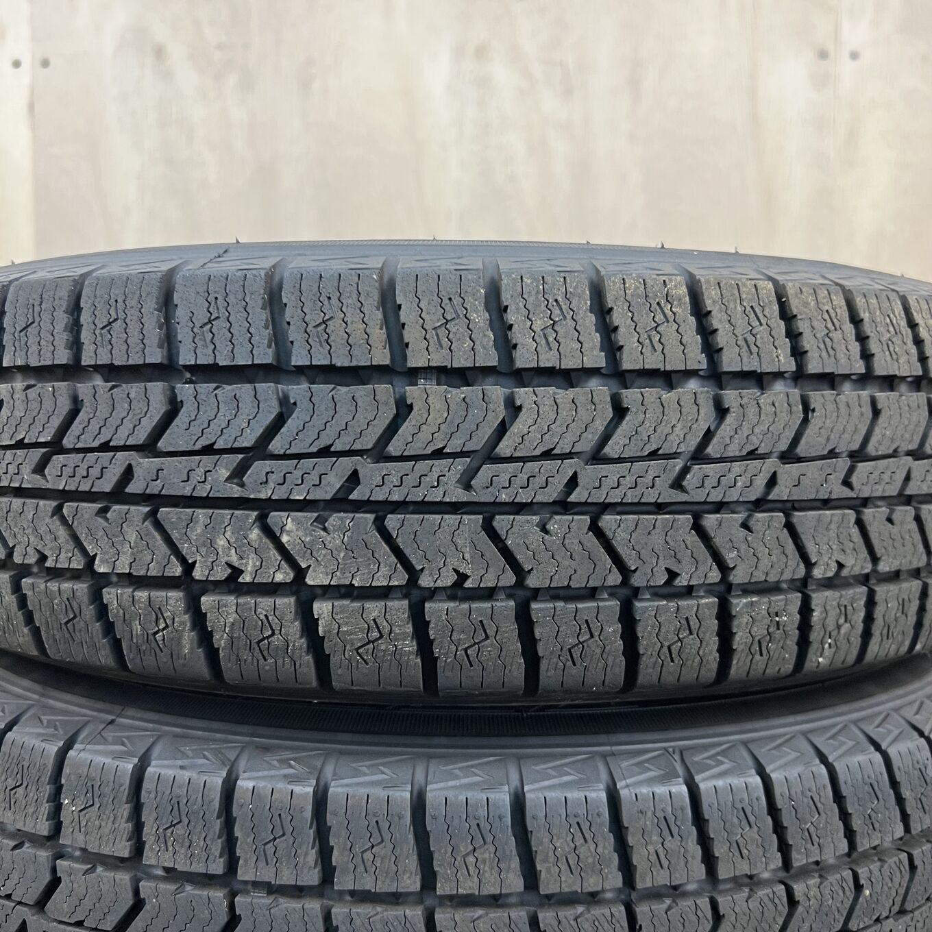 145/80 R13 Toyo OBSERVE GIZ3 — 11 900 ¥/комплект