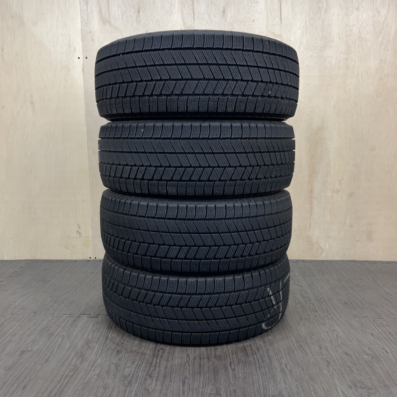 Bridgestone BLIZZAK VRX3 205/55 R16, фото 5