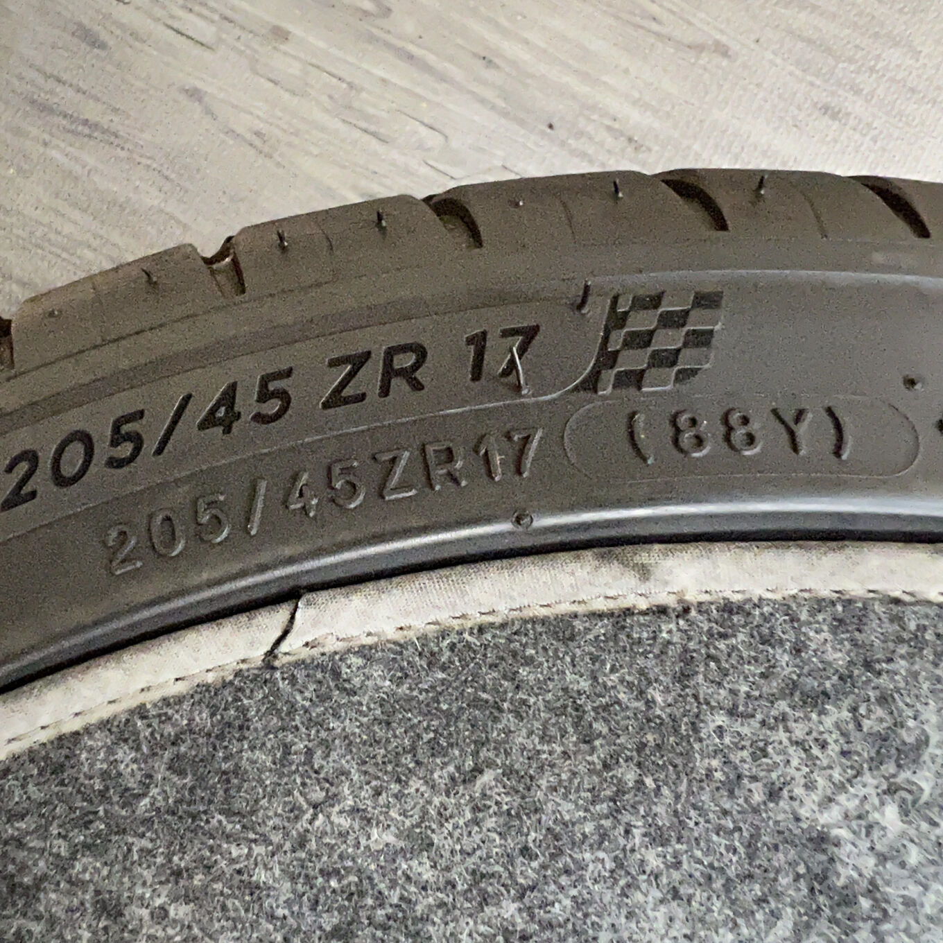 Michelin PILOT SPORT 4 205/45 R17, фото 6