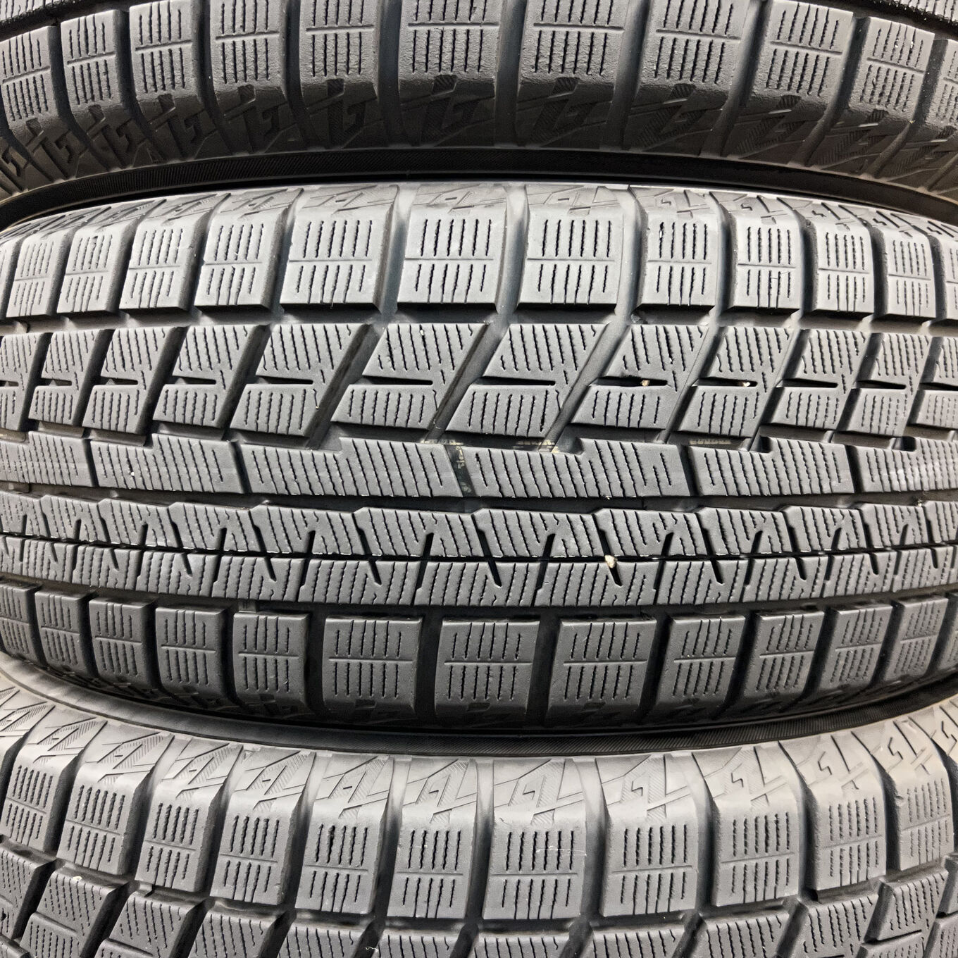 Yokohama ICE GUARD IG60 215/60 R16, фото 2