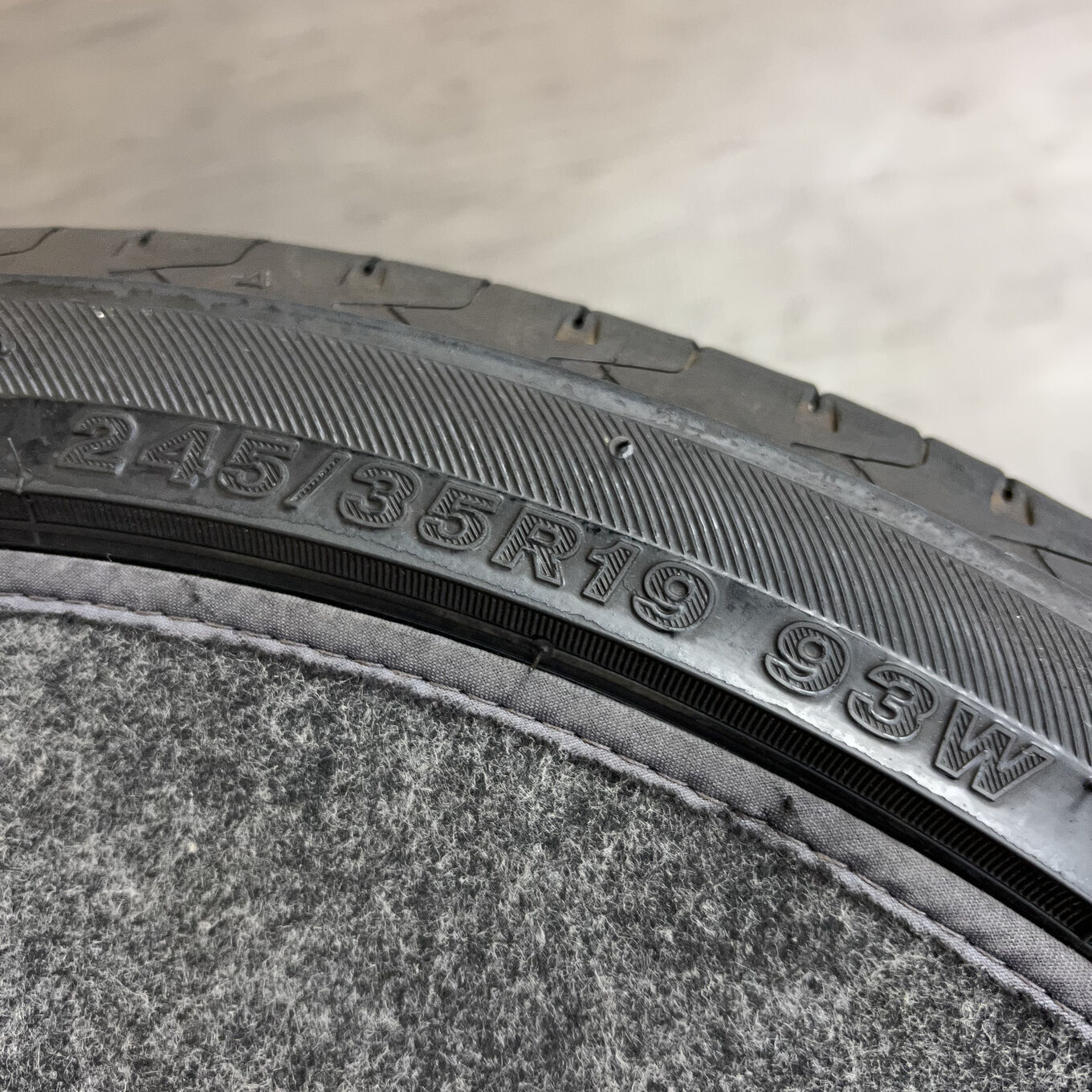 Bridgestone REGNO GR-XII 245/35 R19, фото 6