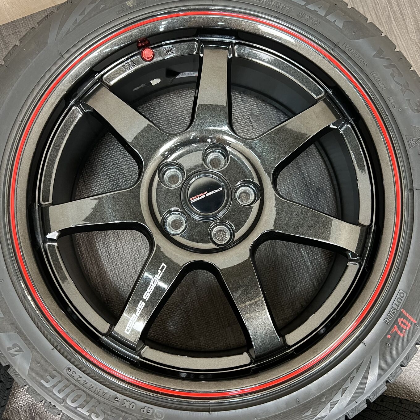 Bridgestone BLIZZAK VRX3 215/45 R17, фото 5