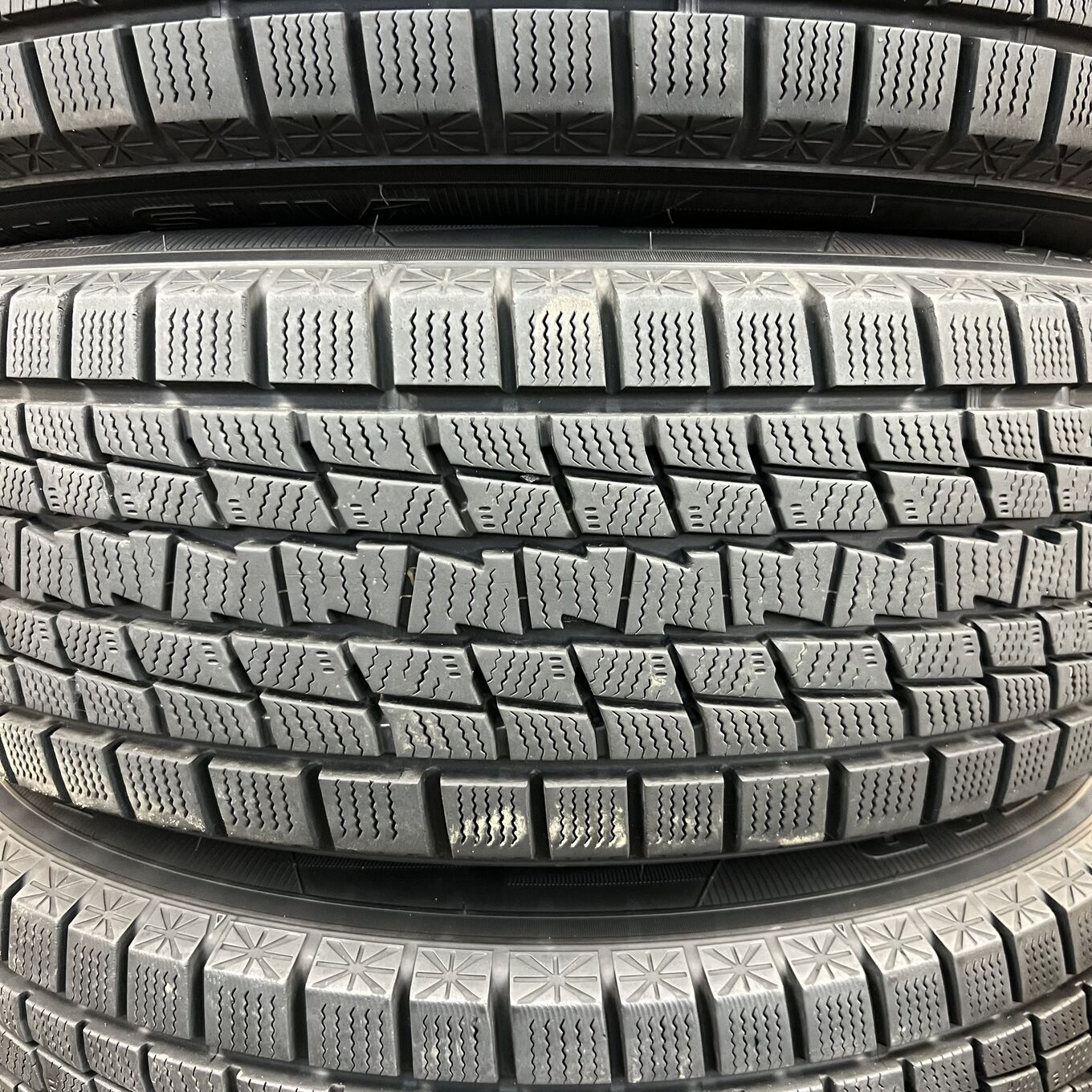 Goodyear ICE NAVI SUV 225/60 R18, фото 4