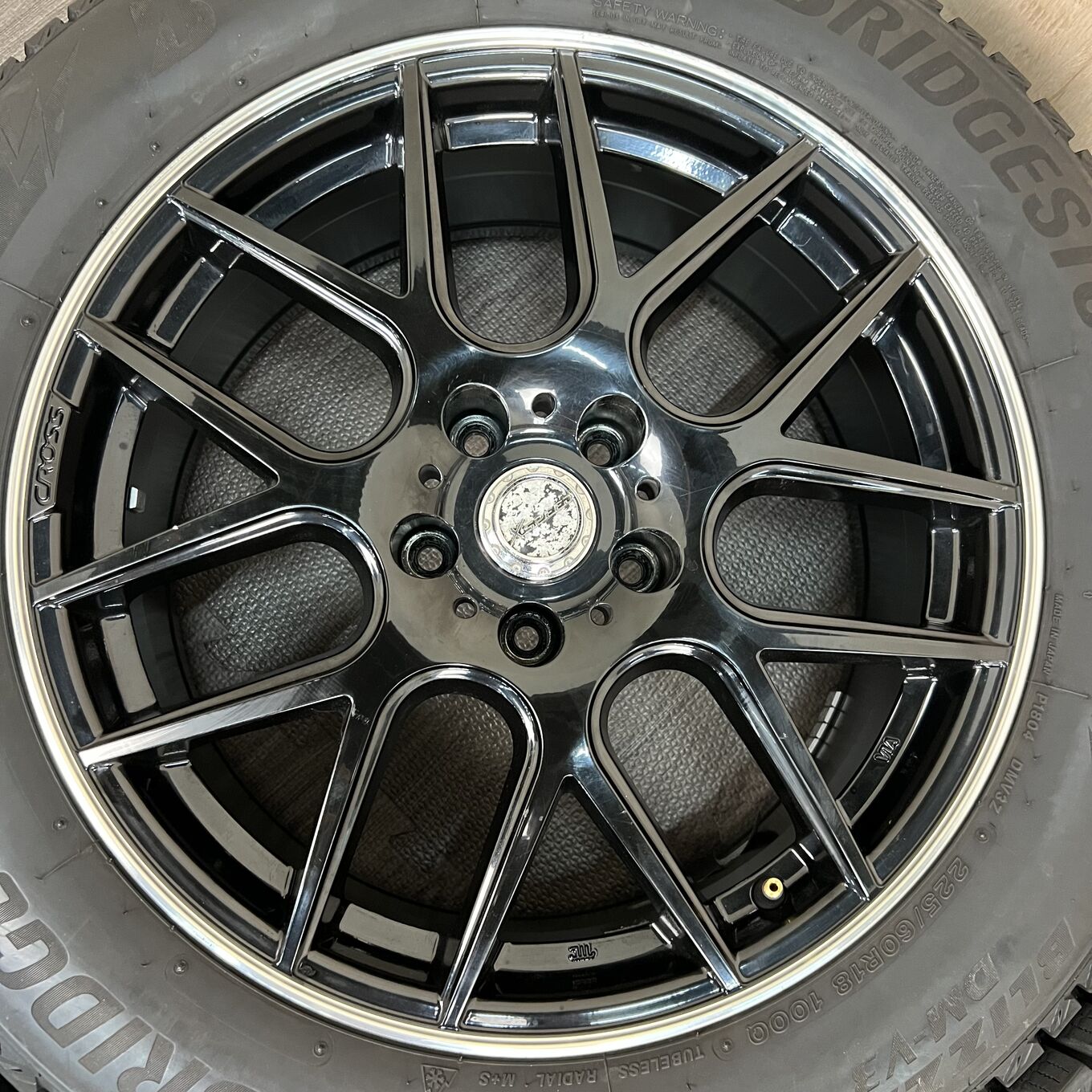 Bridgestone BLIZZAK DM-V3 225/60 R18, фото 4