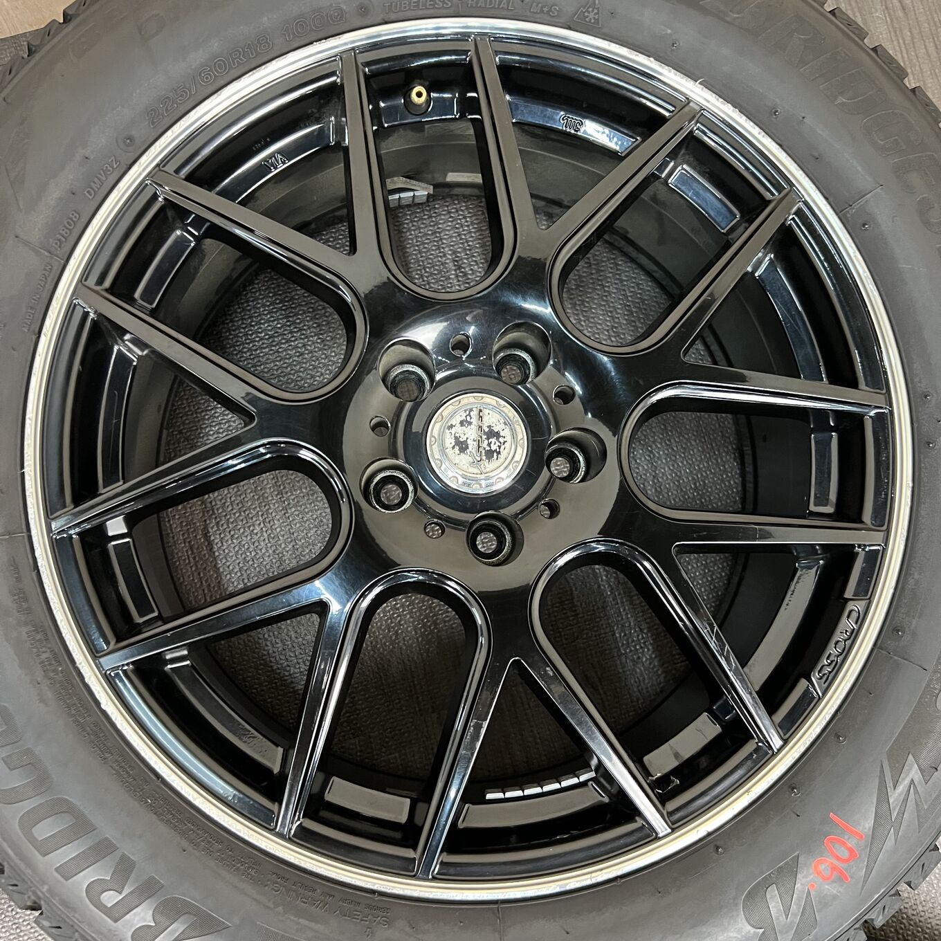 Bridgestone BLIZZAK DM-V3 225/60 R18, фото 5