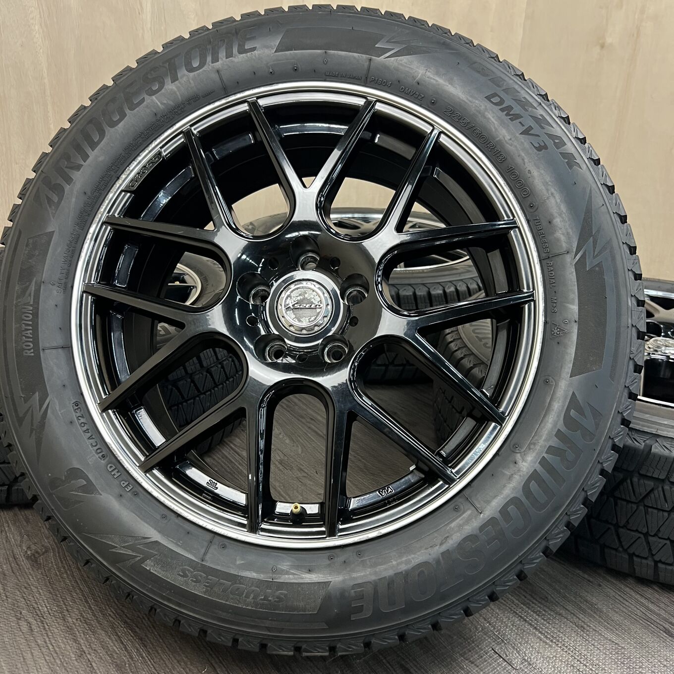 Bridgestone BLIZZAK DM-V3 225/60 R18, фото 6