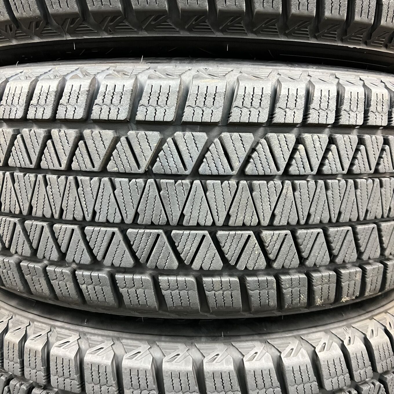 Bridgestone BLIZZAK DM-V3 225/60 R18, фото 4
