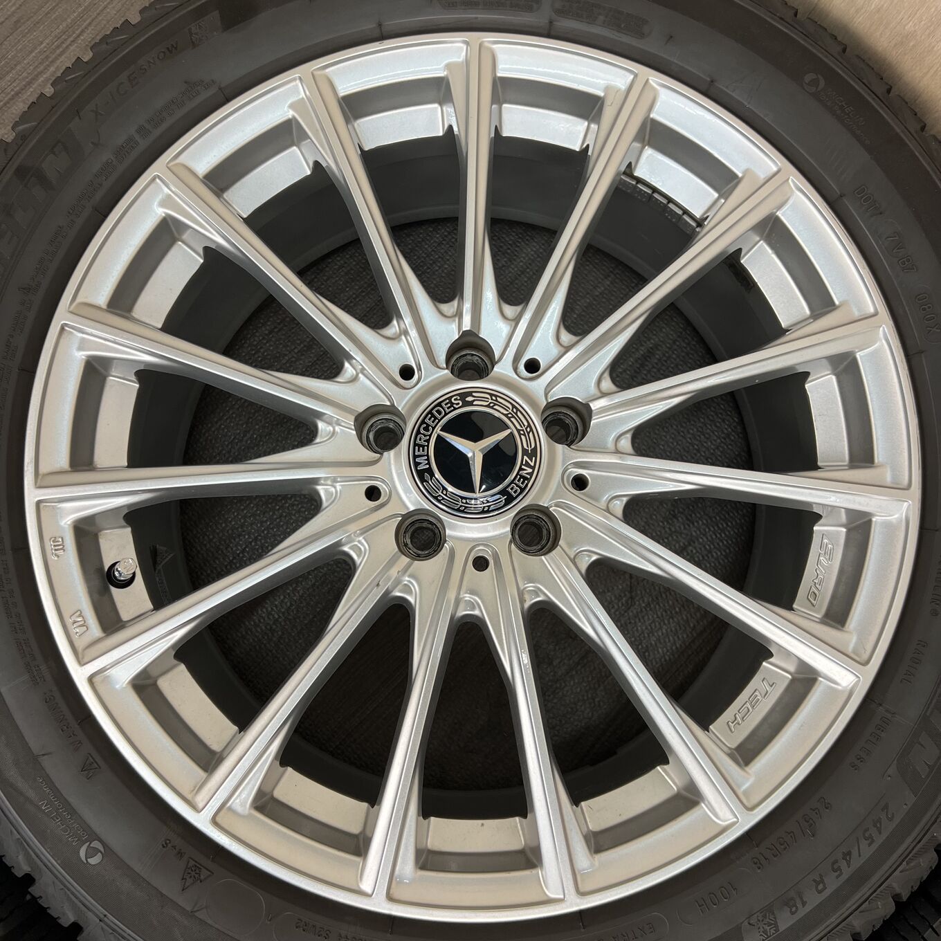 Michelin MERCEDES BENZ 245/45 R18, фото 4