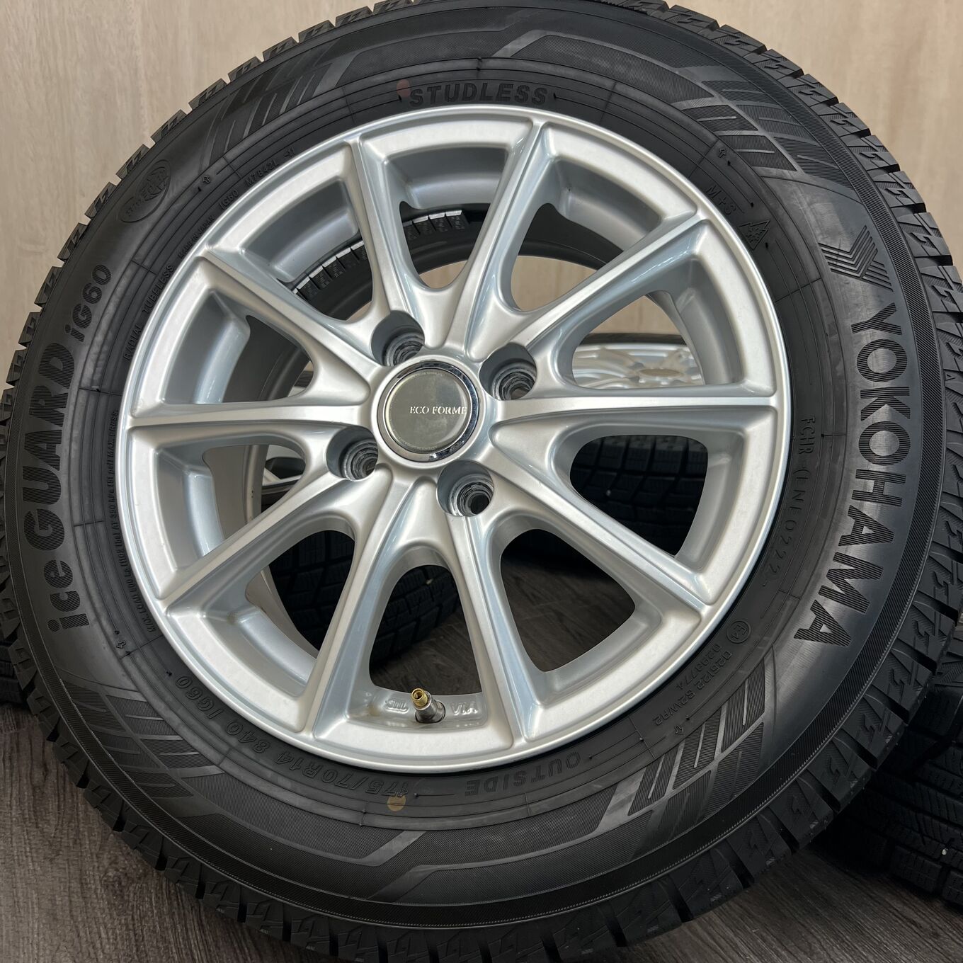 Б/У колесо в сборе 175/70 R14 Yokohama ECO FORME, артикул 114S40426