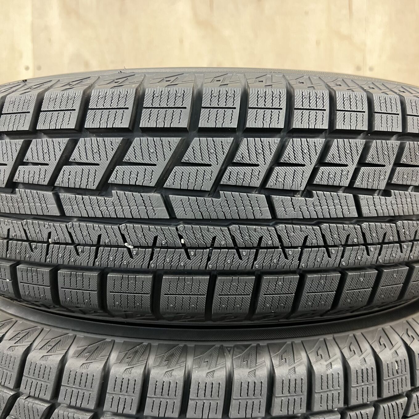 Yokohama ICE GUARD IG60 175/70 R14, фото 2