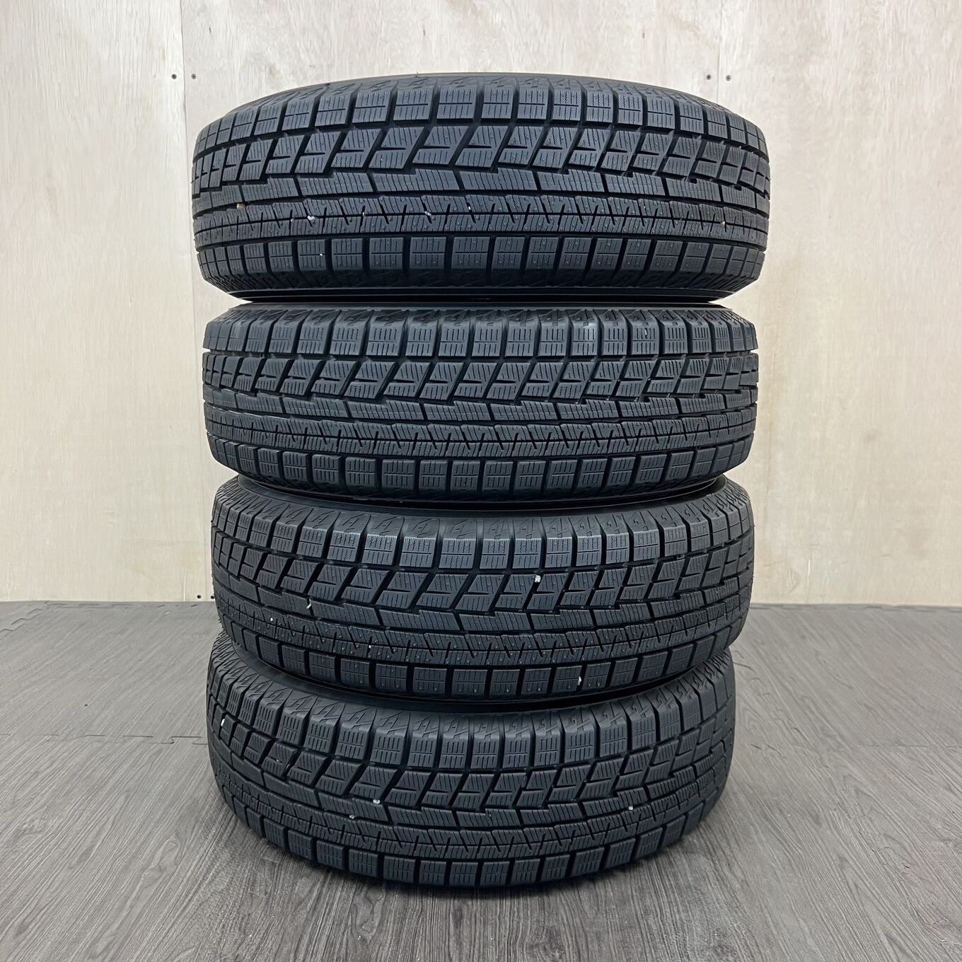 175/70 R14 Yokohama ICE GUARD IG60 — 13 900 ¥/комплект