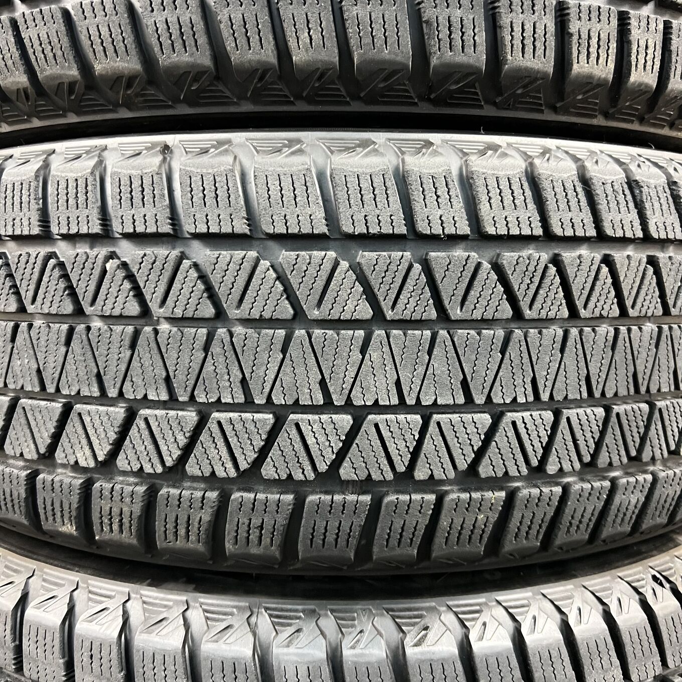 Bridgestone BLIZZAK DM-V3 235/55 R20, фото 3