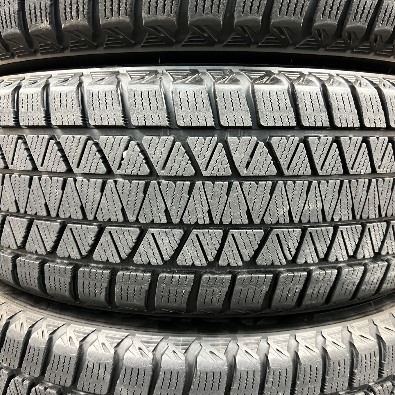 Bridgestone BLIZZAK DM-V3 235/55 R20, фото 4
