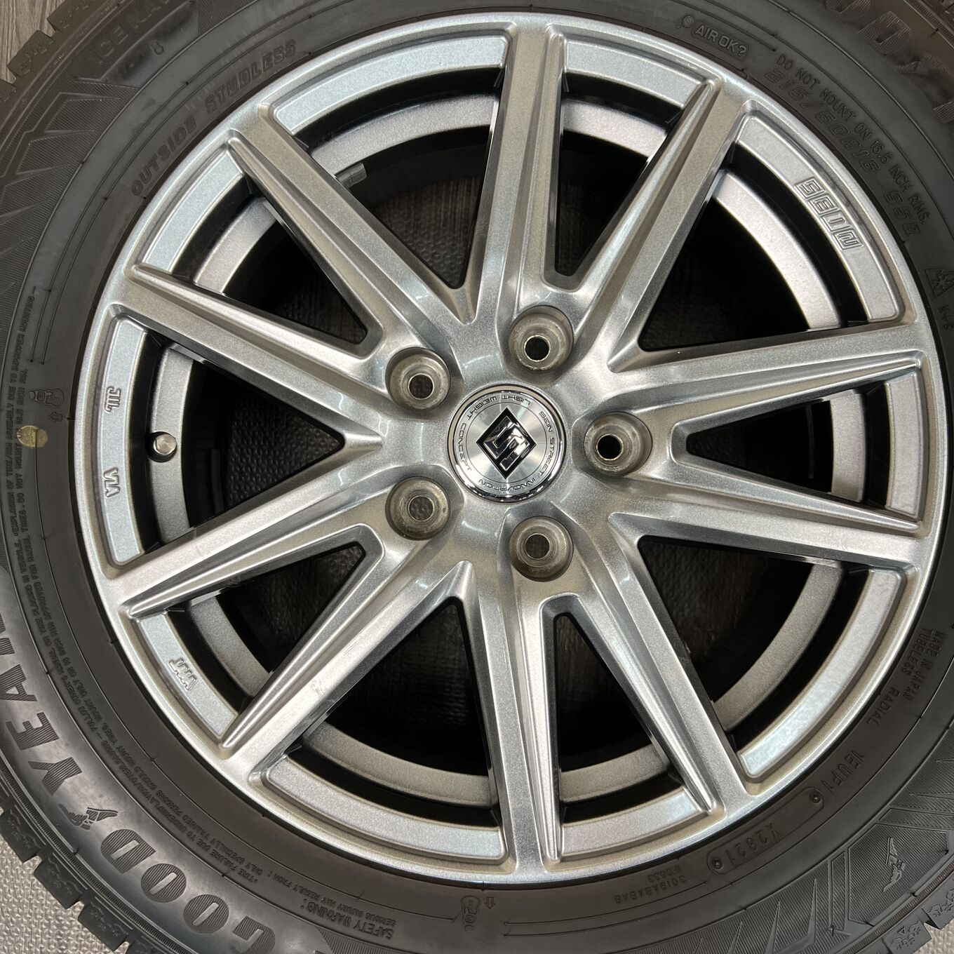 Goodyear SEIN 215/60 R16, фото 2