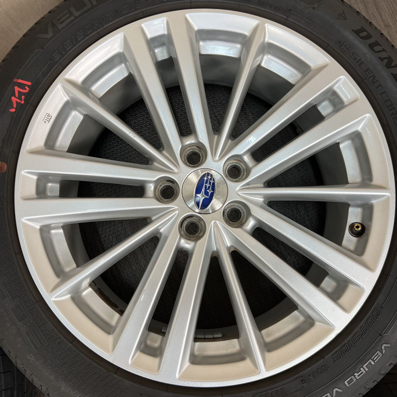 Dunlop VEURO VE304 215/50 R17, фото 5