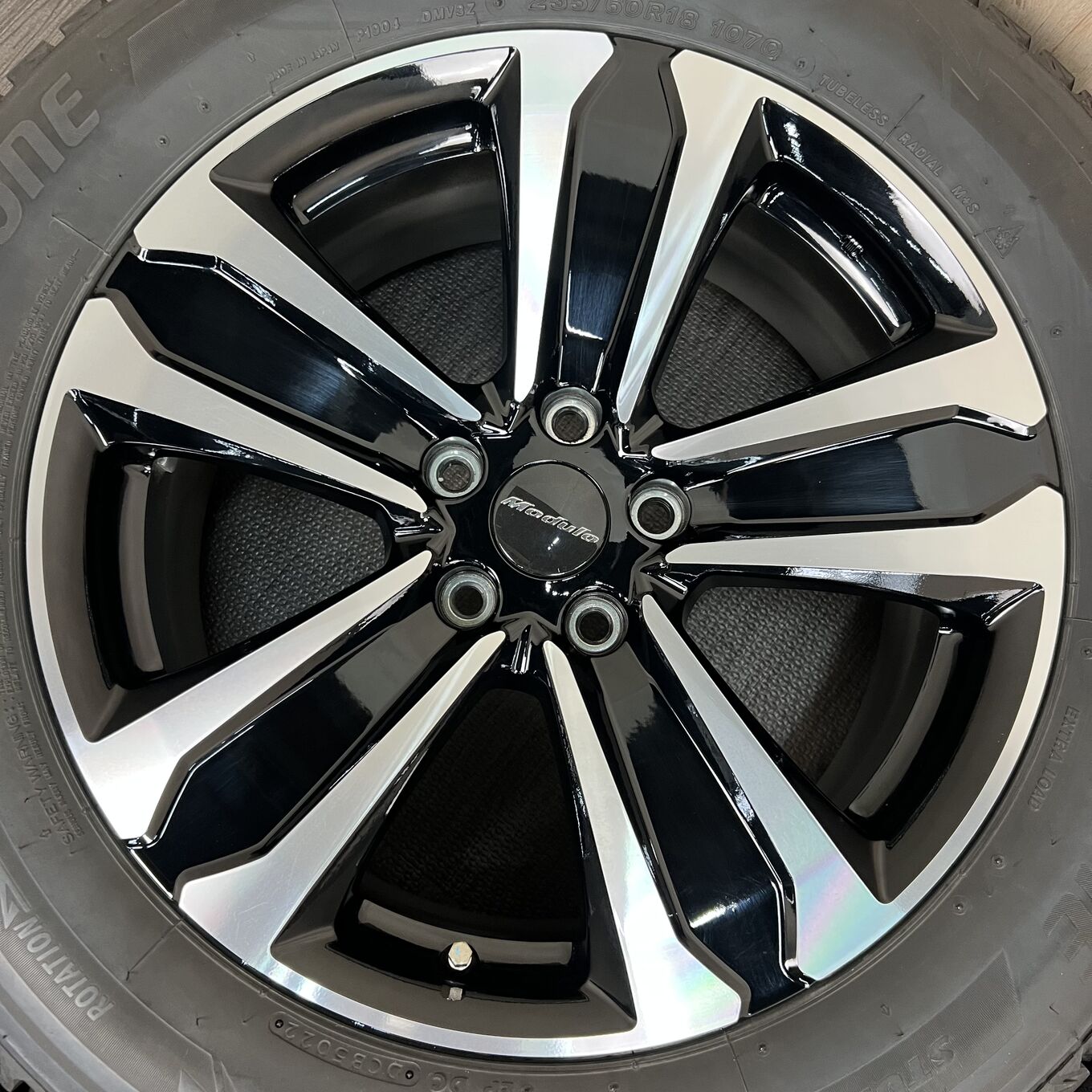 Bridgestone MODULO CR-V 235/60 R18, фото 4