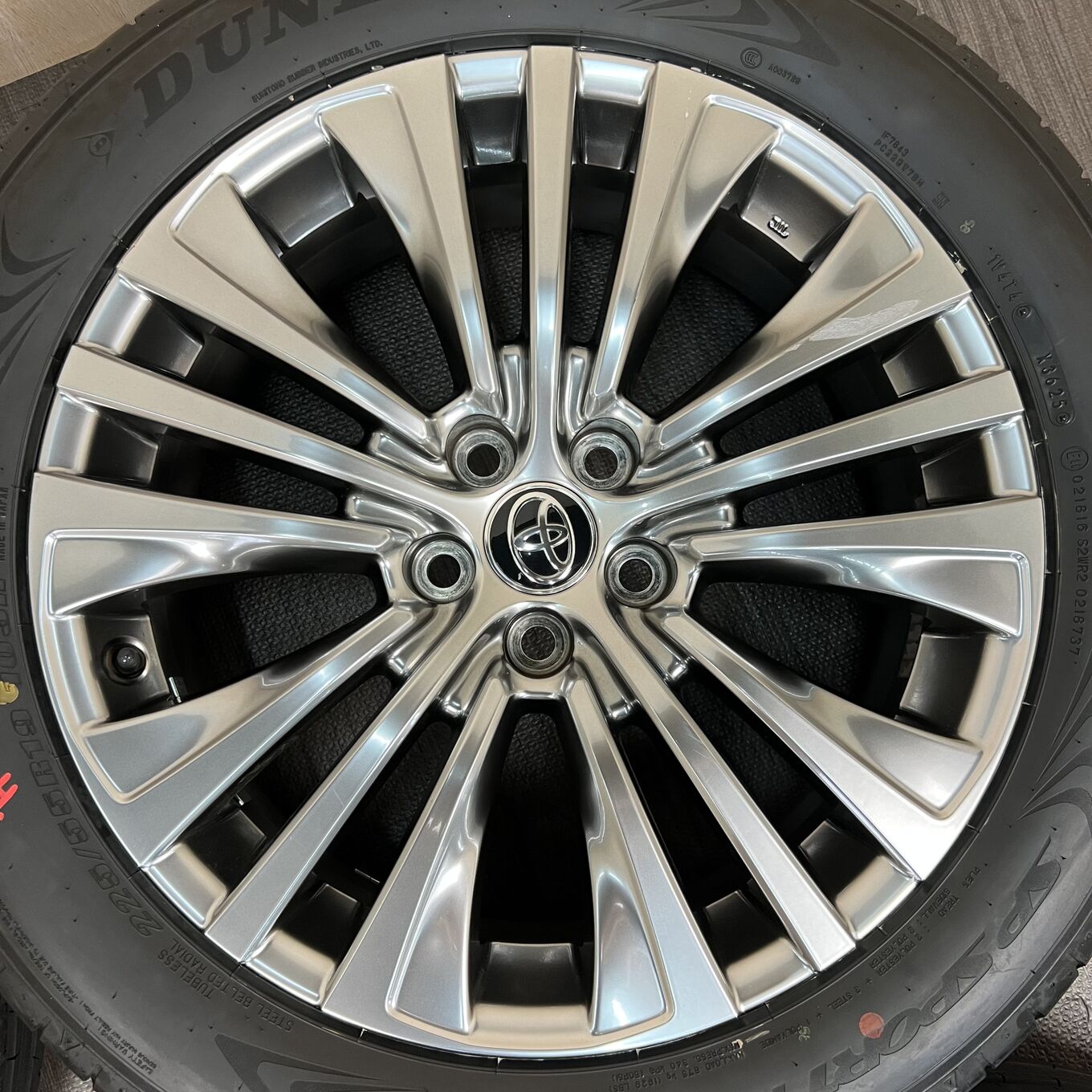 Dunlop HARRIER 225/55 R19, фото 5