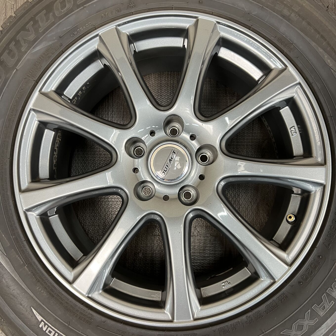 Dunlop WINTERMAXX SJ8 225/65 R17, фото 2