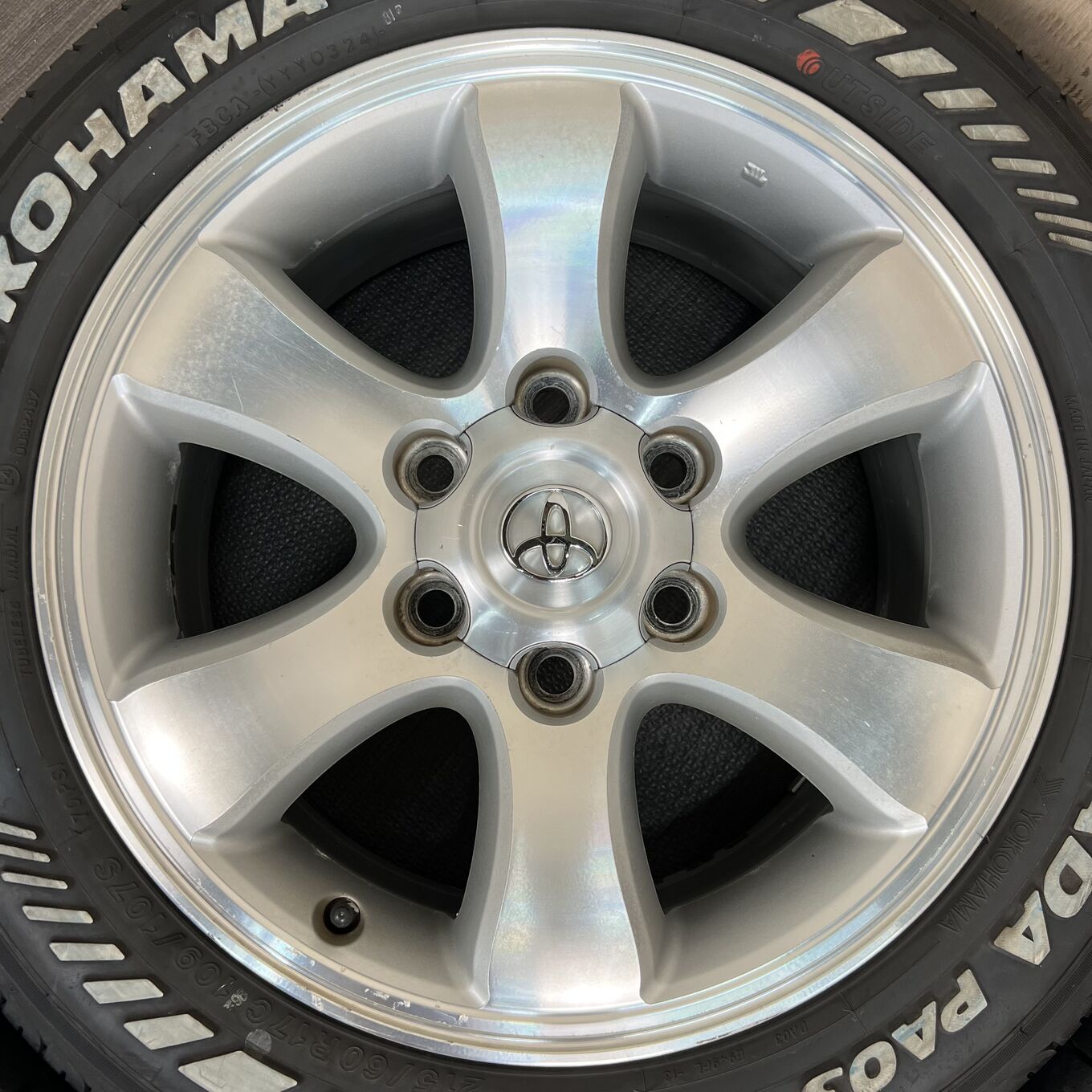 Yokohama PRADO/SURF 215/60 R17, фото 4