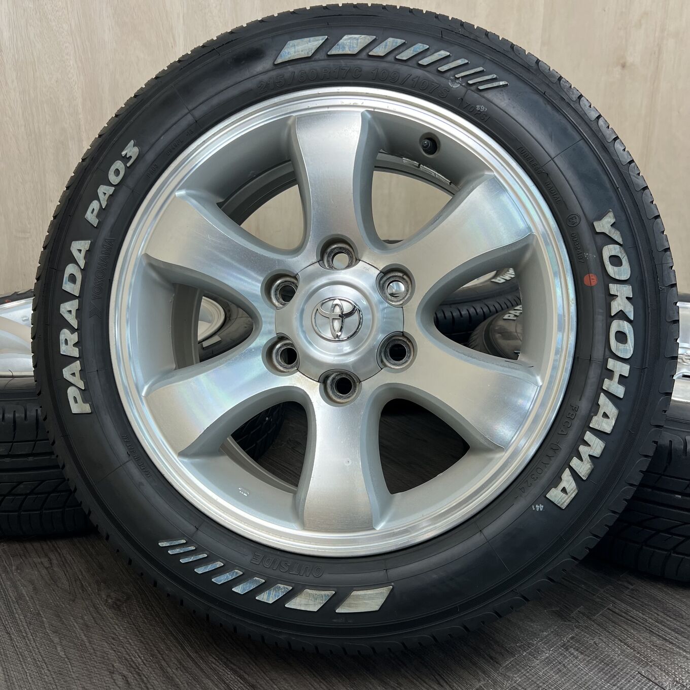 Yokohama PRADO/SURF 215/60 R17, фото 6