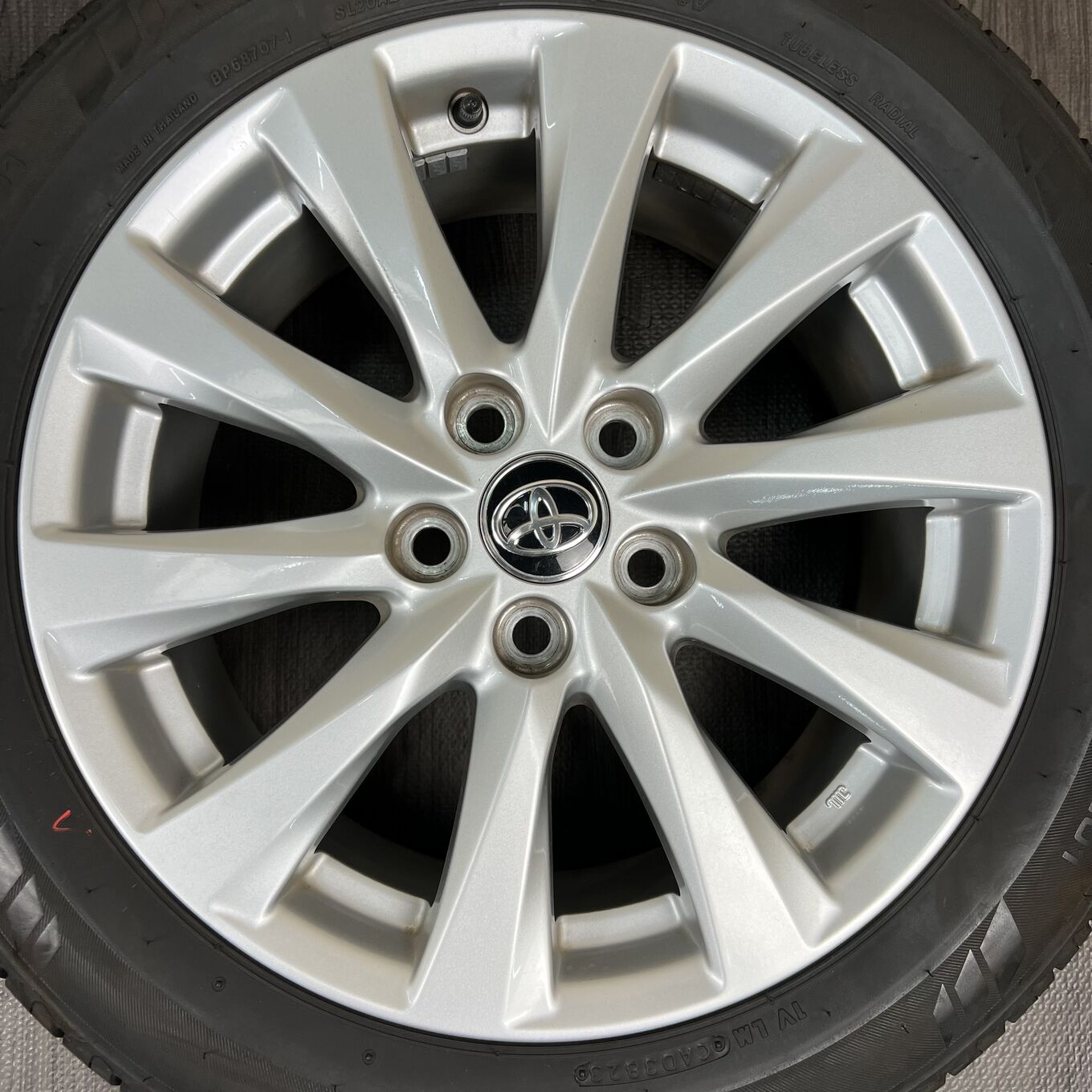 Toyo CAMRY XV70 215/55 R17, фото 3
