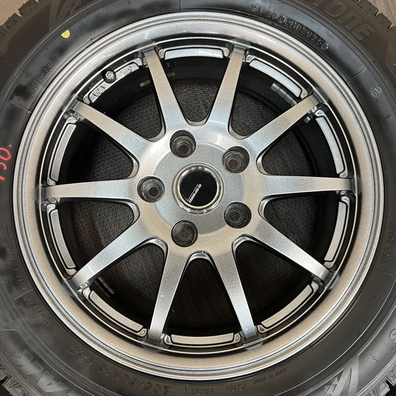 Bridgestone BLIZZAK VRX3 205/60 R16, фото 5