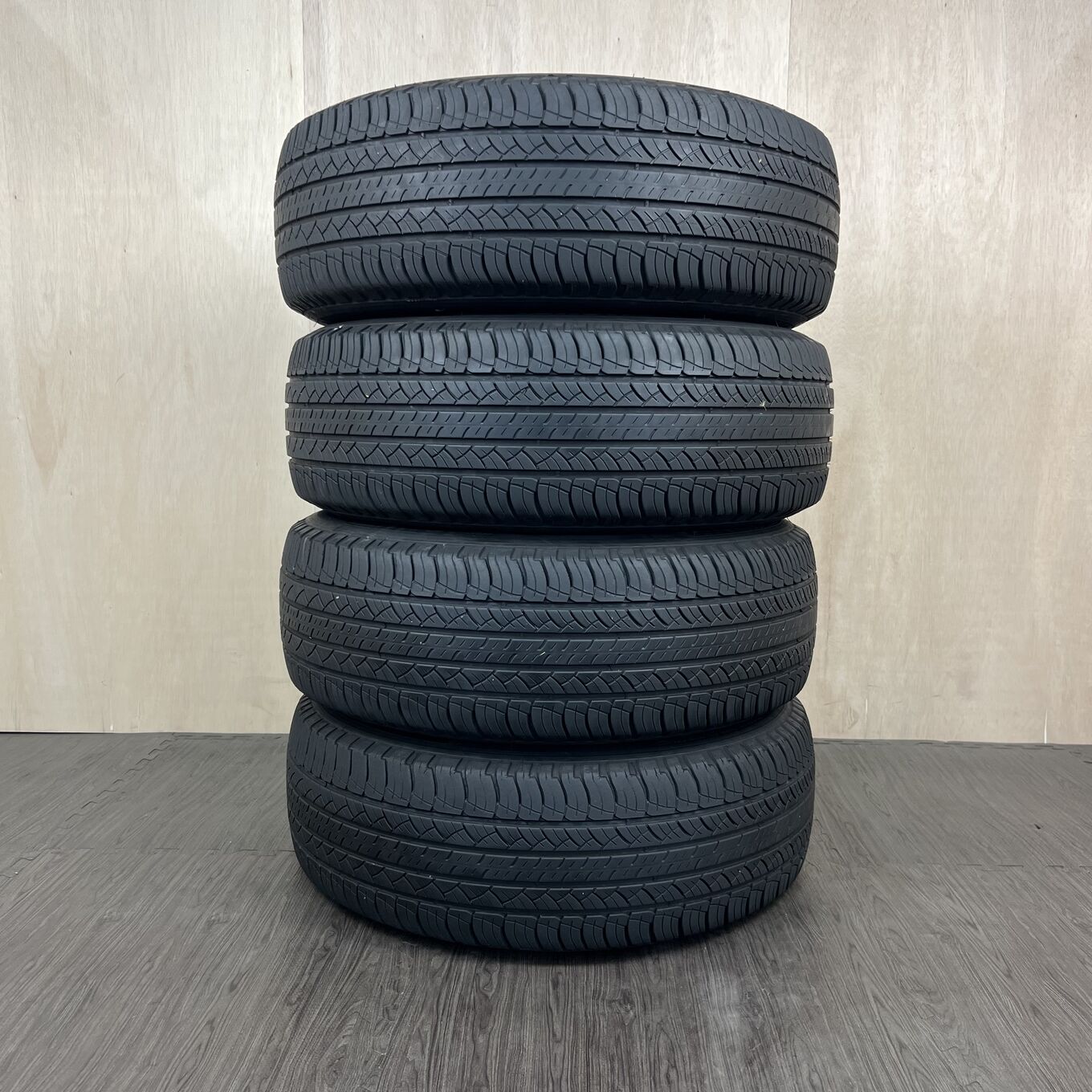 265/60 R18 Michelin LATITUDE TOUR HP — 10 200 ¥/комплект