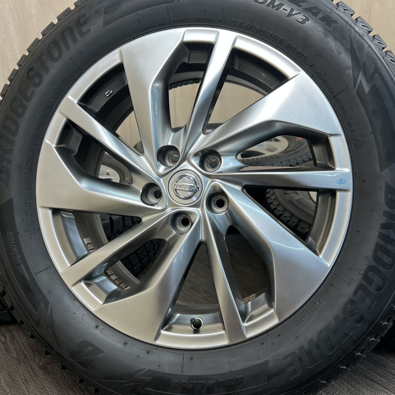 Bridgestone X-TRAIL 235/60 R18, фото 6
