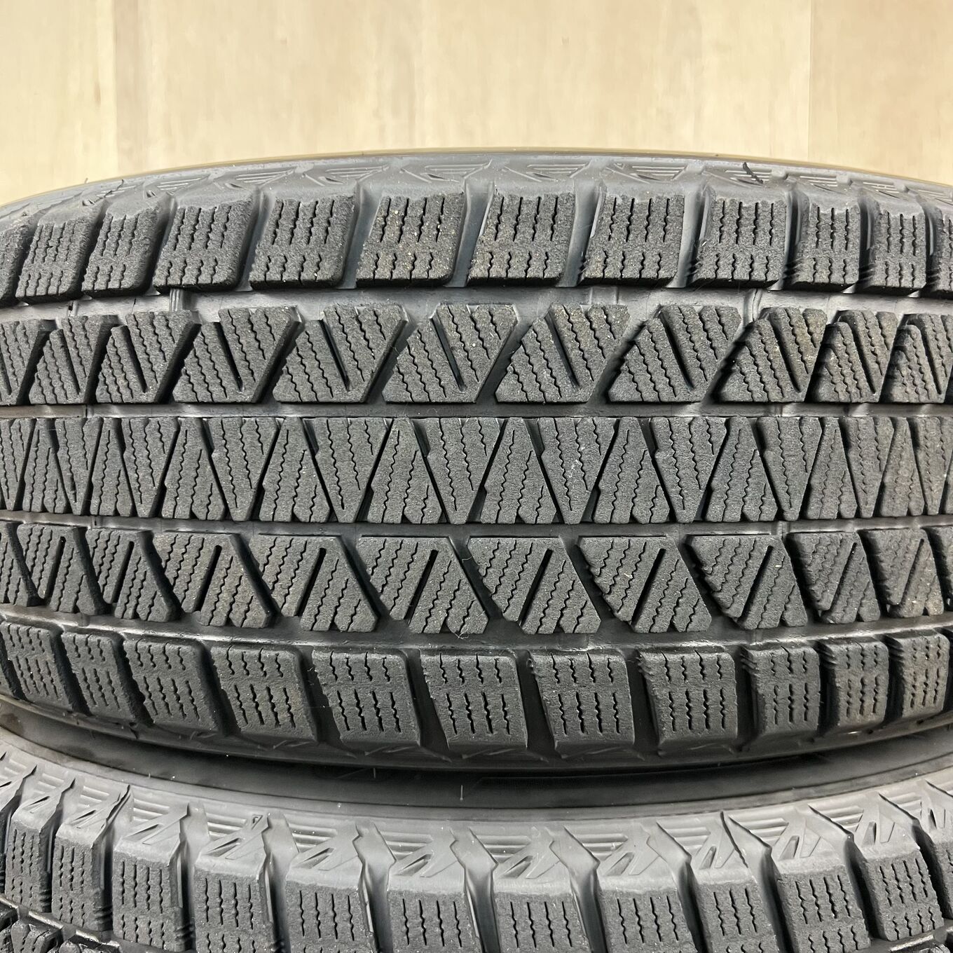 Bridgestone BLIZZAK DM-V3 235/60 R18, фото 2