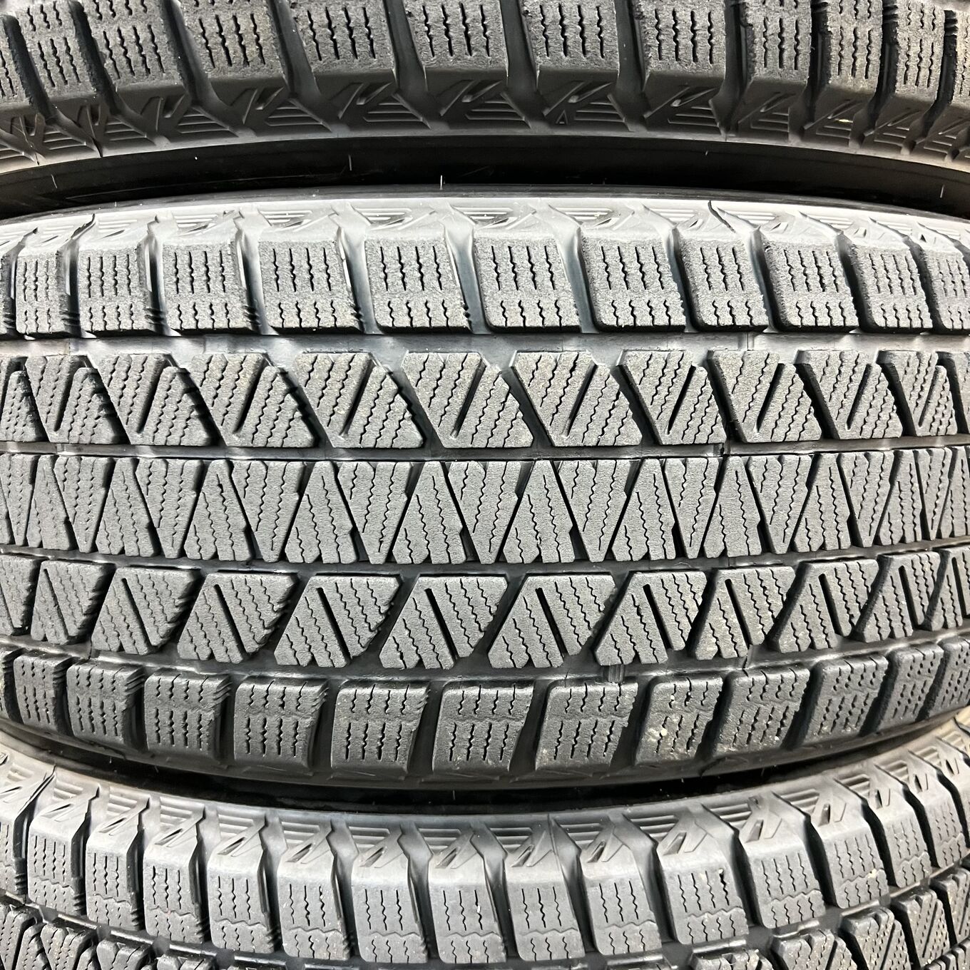Bridgestone BLIZZAK DM-V3 235/60 R18, фото 3
