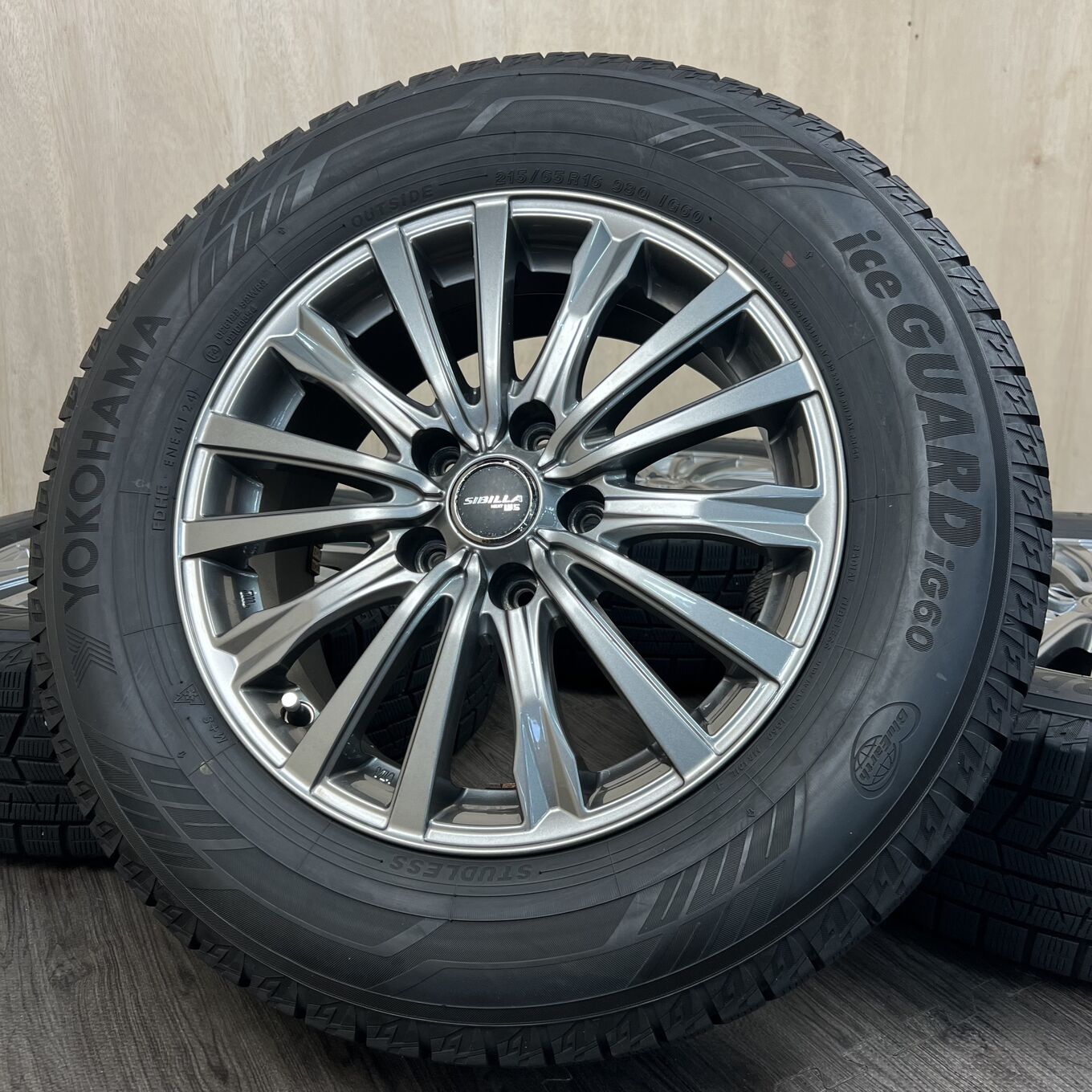 Б/У колесо в сборе 215/65 R16 Yokohama SIBILLA NEXT NS, артикул 136S40426